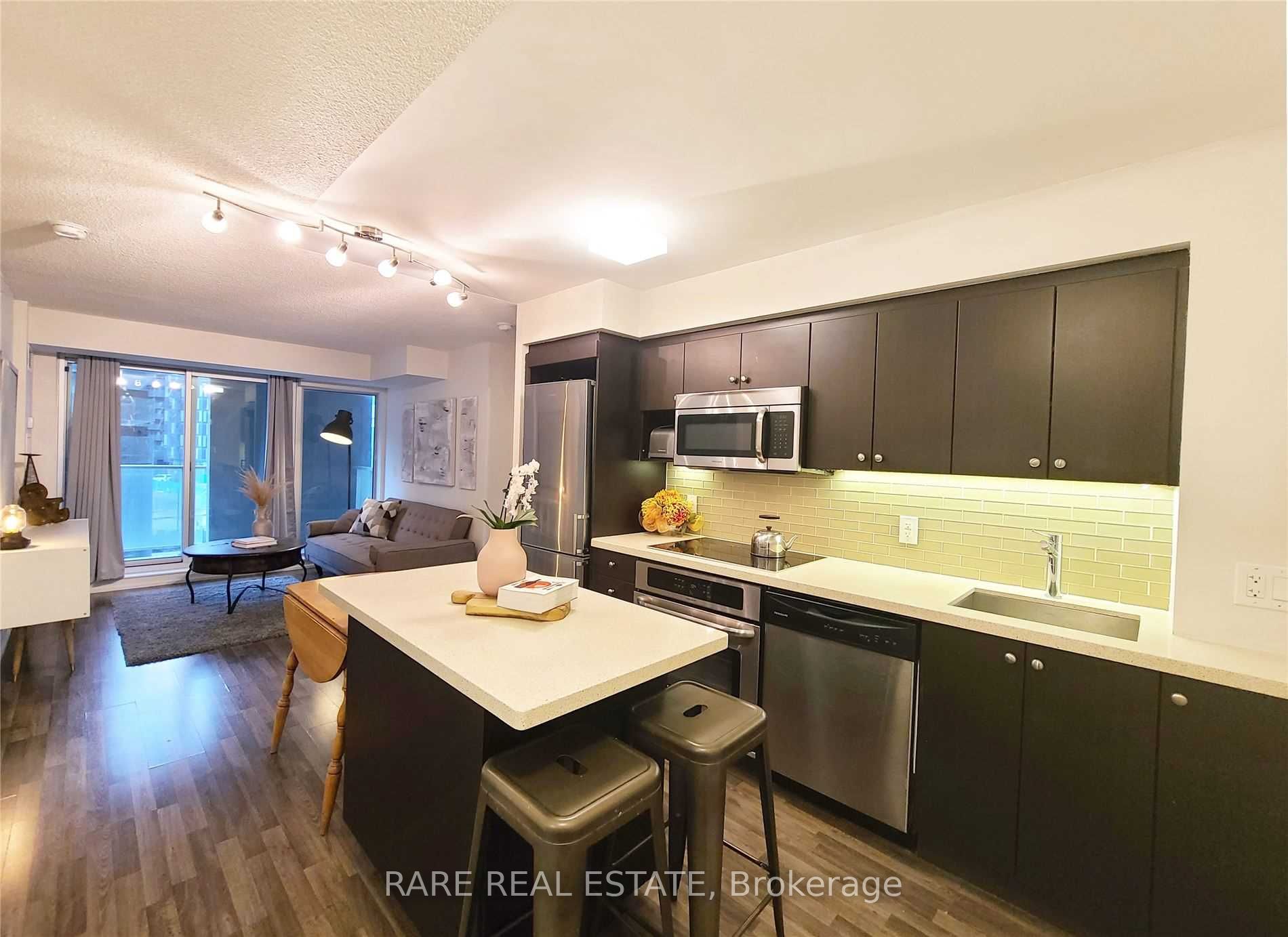 565 Wilson Avenue 320W, Toronto, ON M3H 0C6 photo 3