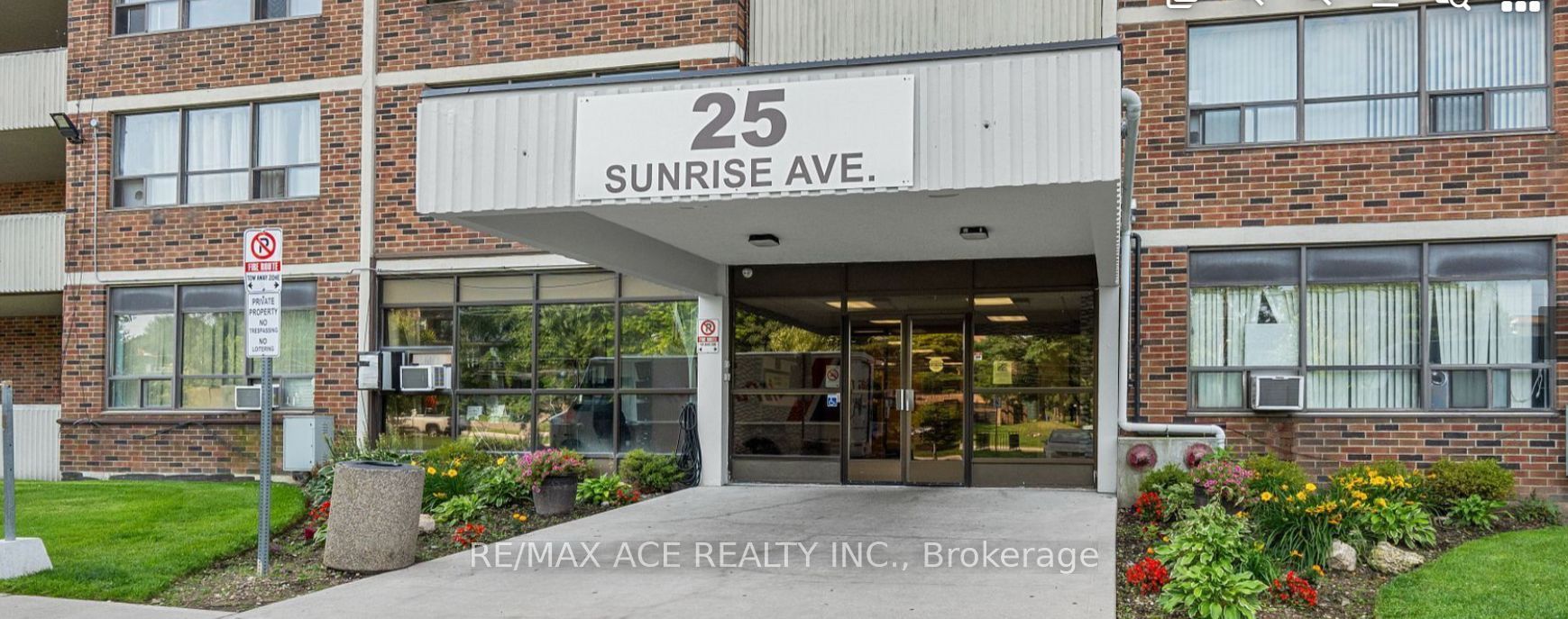 25 Sunrise Avenue 506, Toronto, ON M4A 2S2 photo 2