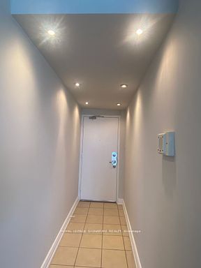 725 Don Mills Road 1208, Toronto, ON M3C 1S6 photo 2