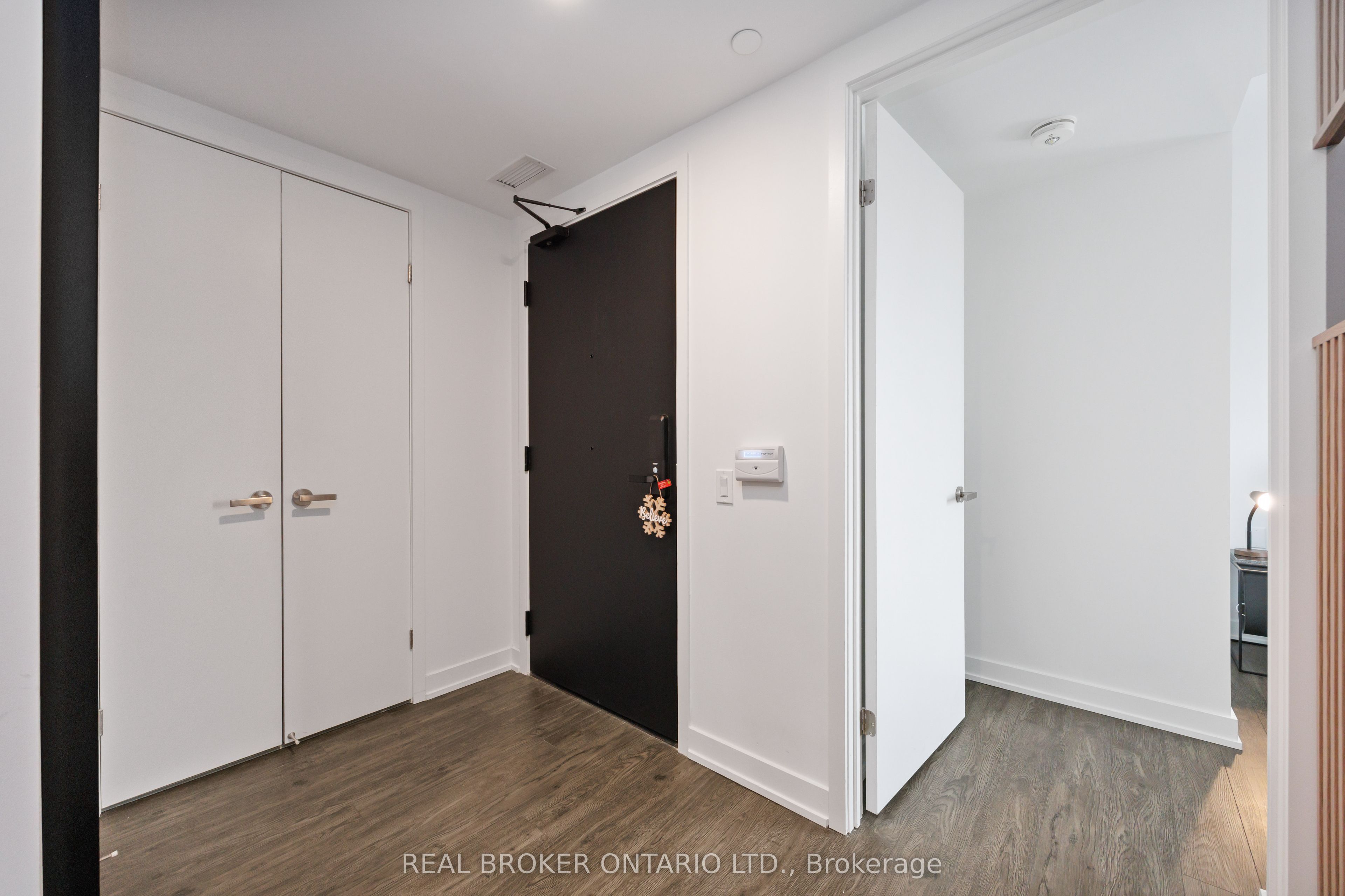 88 queen Street, Toronto, ON M5C 0B6 photo 4