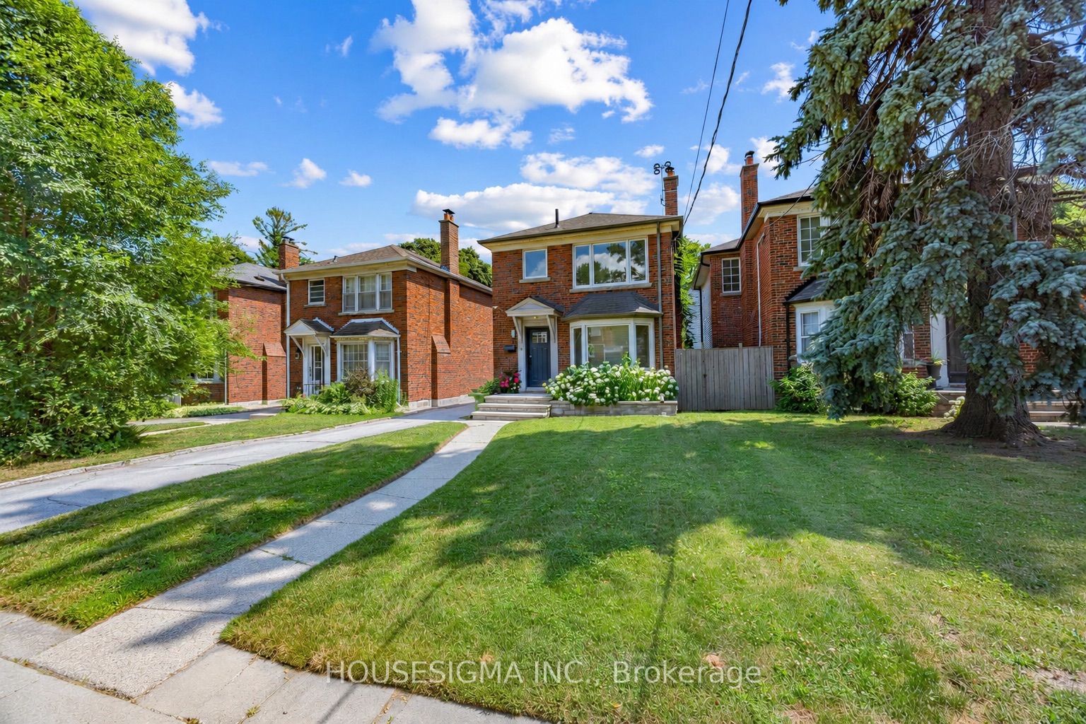 19 Parklea Drive, Toronto, ON M4G 2J5 photo 2