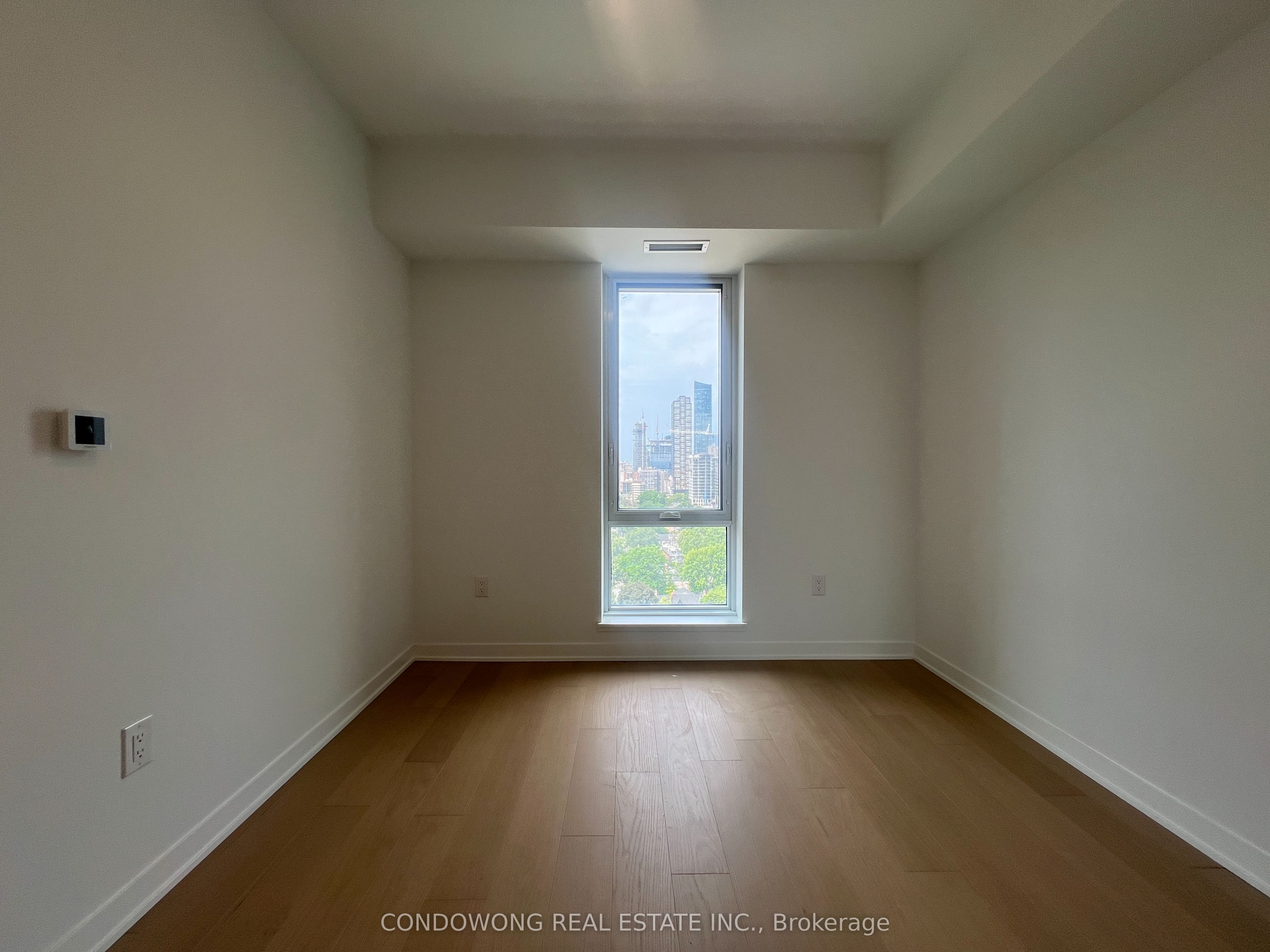 10 Oak Street 1504, Toronto, ON M5A 0Z1 photo 4