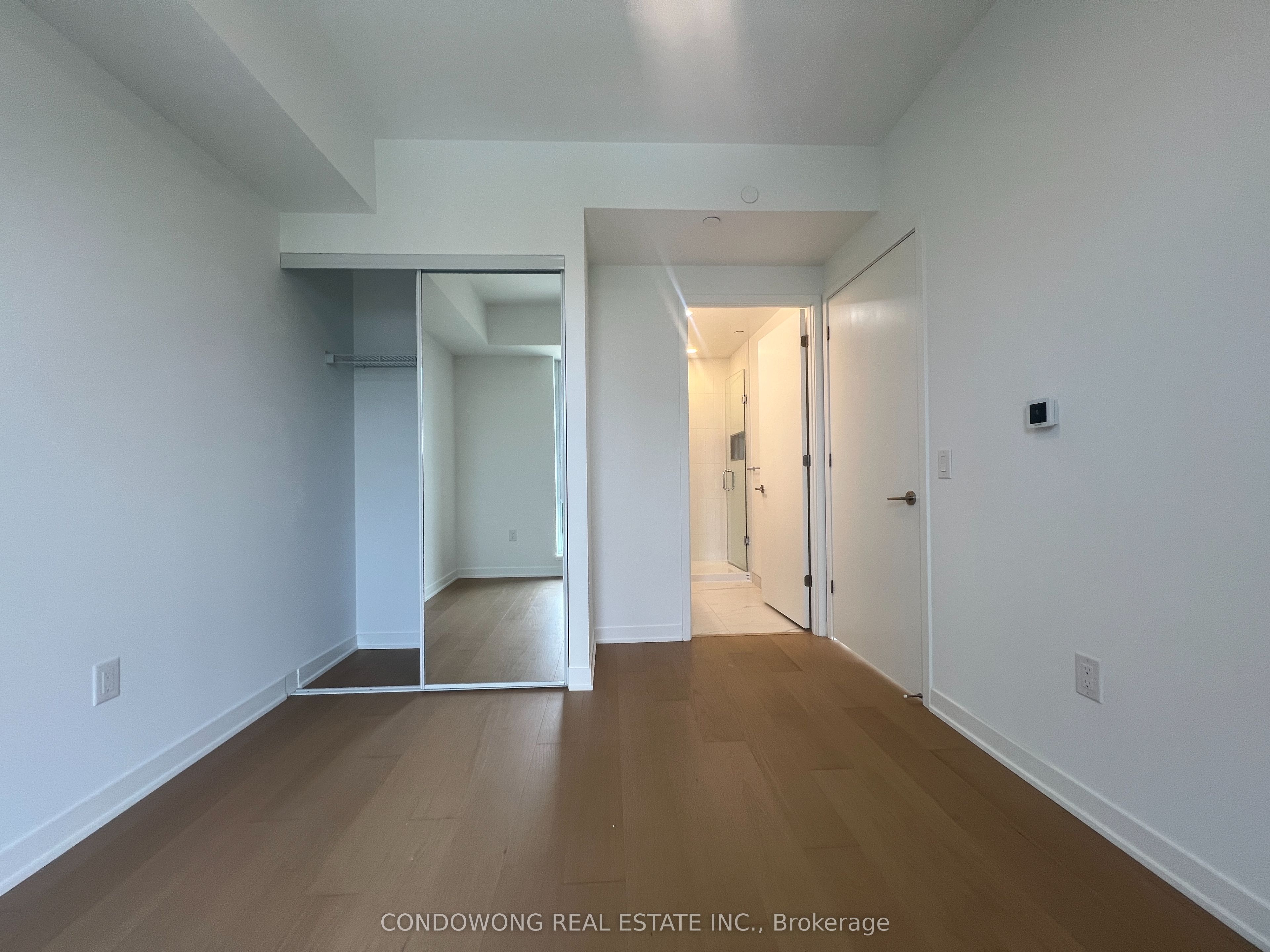 10 Oak Street 1504, Toronto, ON M5A 0Z1 photo 5