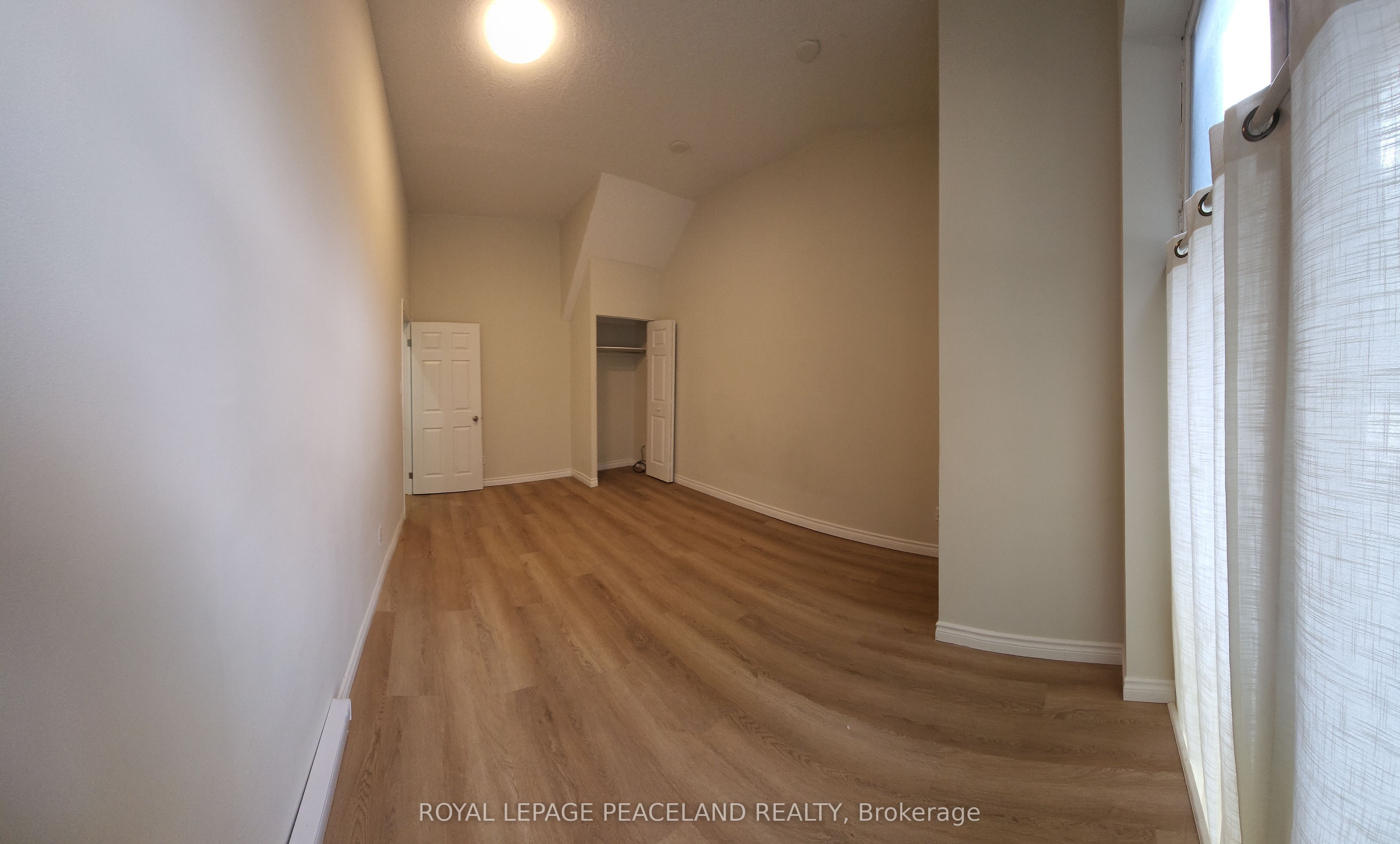558 Spadina Crescent 1, Toronto, ON M5S 2J9 photo 4
