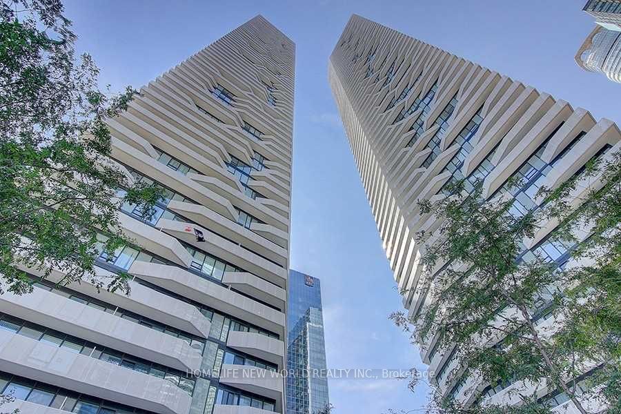 100 Harbour Street 3005, Toronto, ON M5J 0B5 photo 3