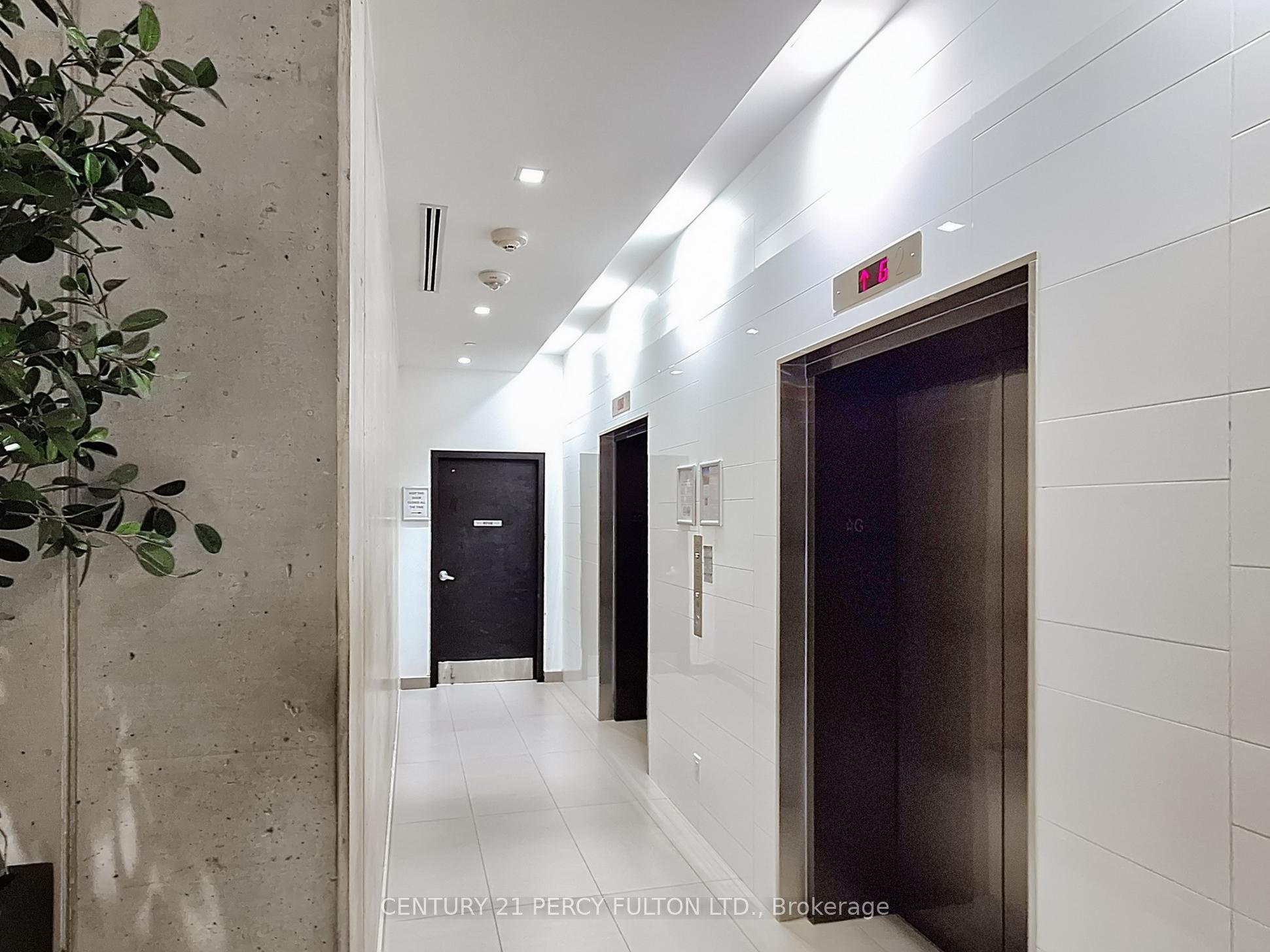 11 Charlotte Street 1707, Toronto, ON M5V 0M6 photo 3