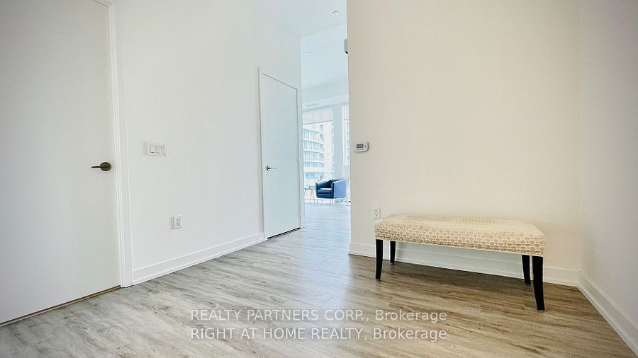 158 Front Street E 2113, Toronto, ON M5A 0K9 photo 4