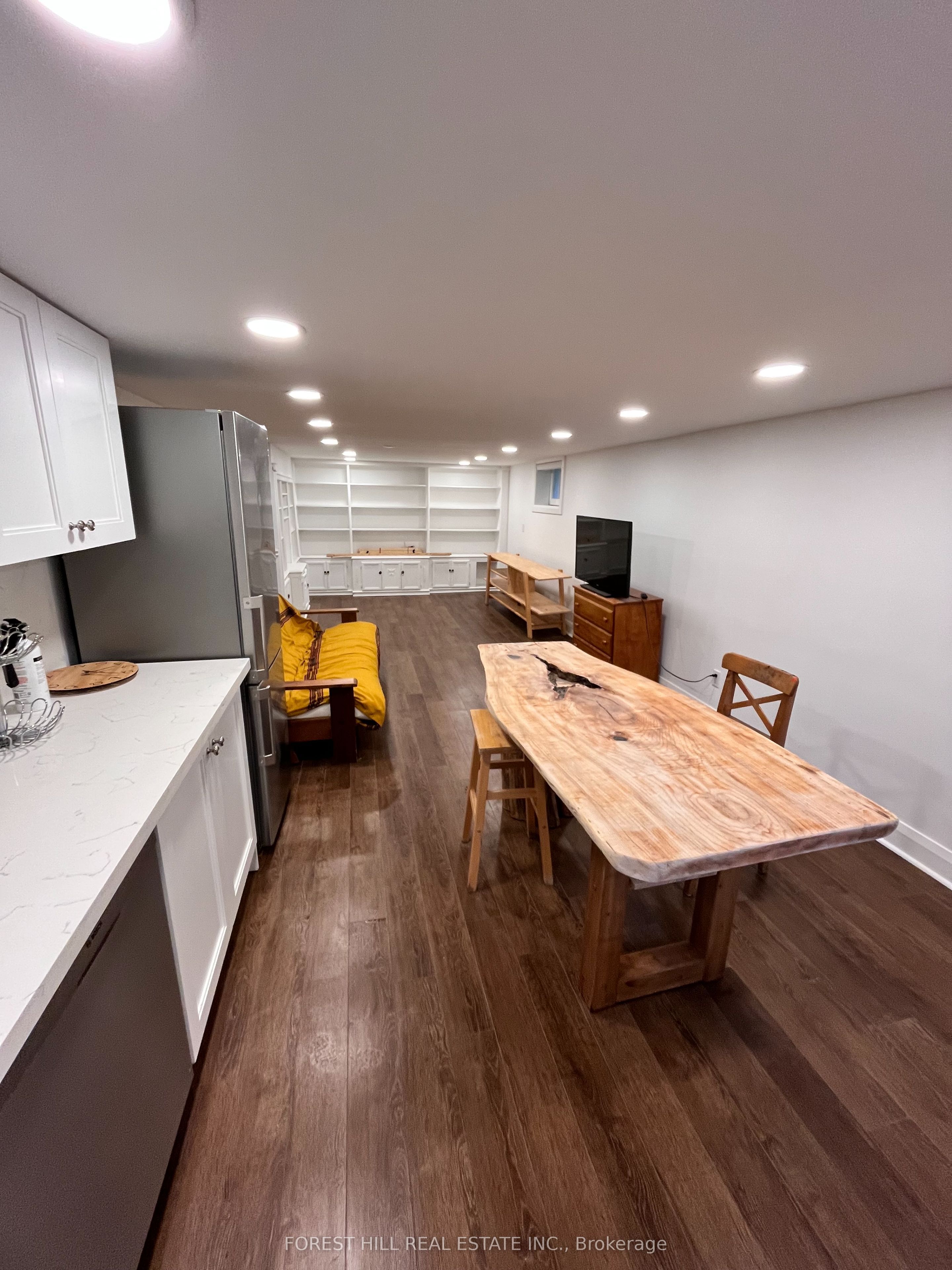 29 Whitehall Road Basement, Toronto, ON M4W 2C5 photo 4