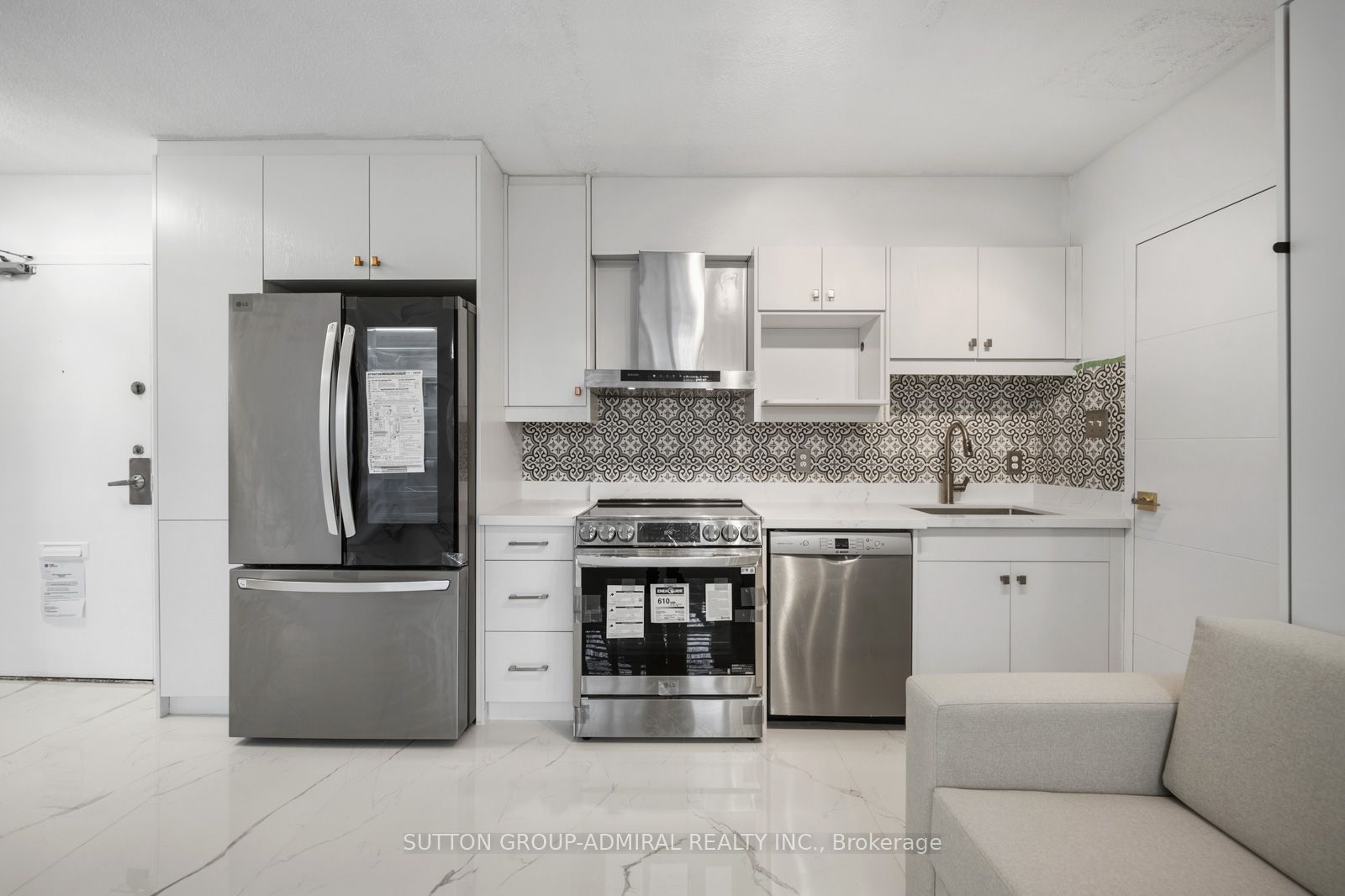 5 Parkway Forest Drive G8, Toronto, ON M2J 1L2 photo 4