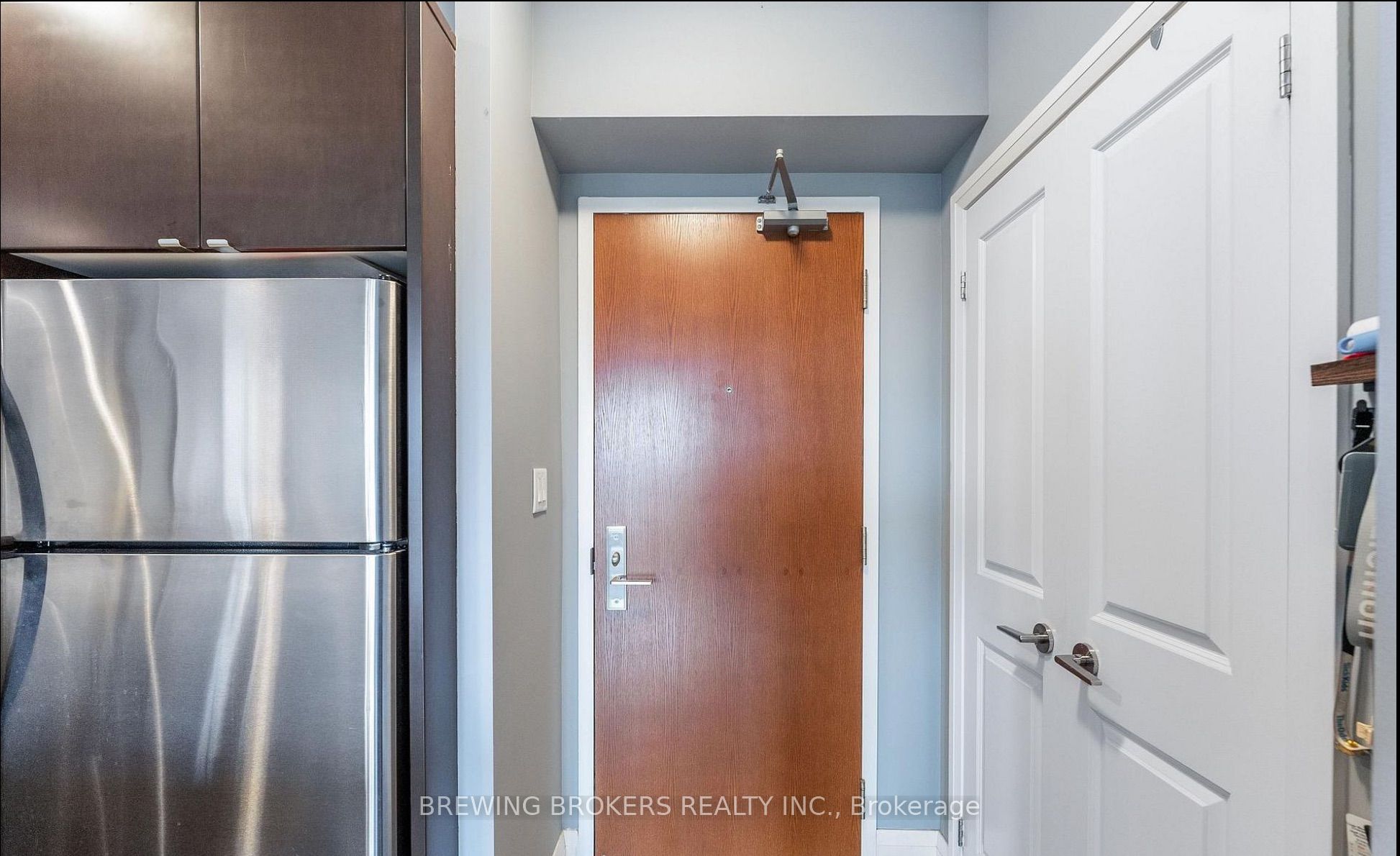 1430 Yonge Street 704, Toronto, ON M4T 1Y6 photo 5