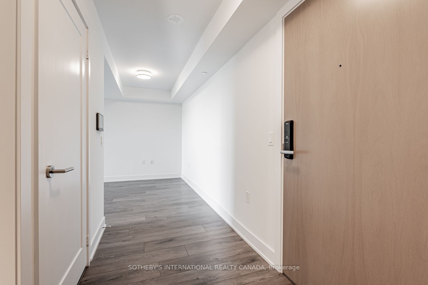 585 Bloor Street E 2124, Toronto, ON M4W 0B3 photo 3