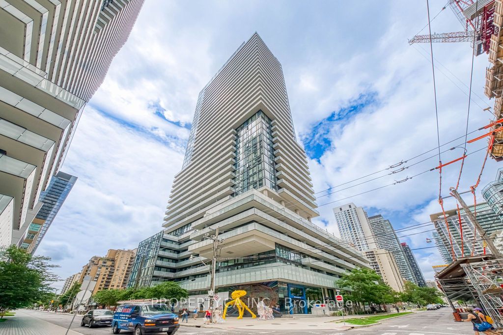 161 Roehampton Avenue 3205, Toronto, ON M4P 0C8 photo 2