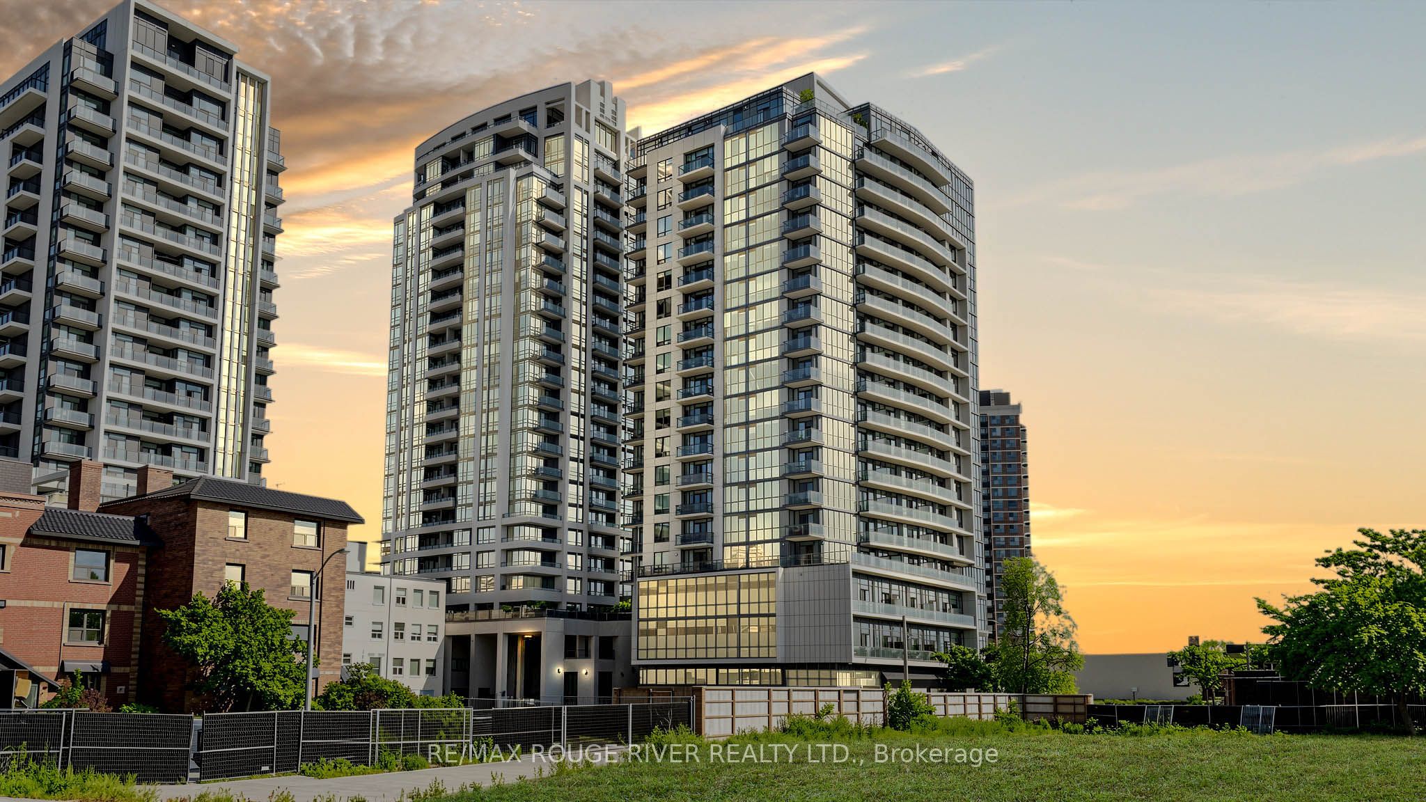 1486 Bathurst Street 503, Toronto, ON M5P 0A5