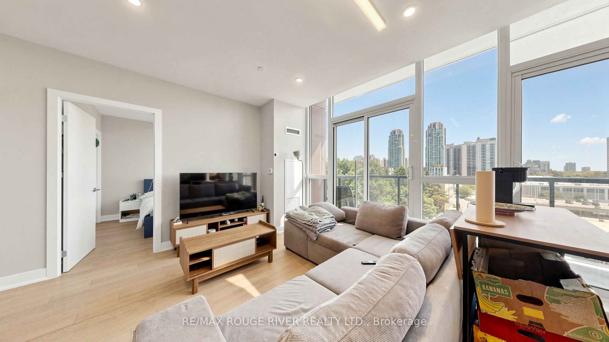 1486 Bathurst Street 503, Toronto, ON M5P 0A5 photo 4