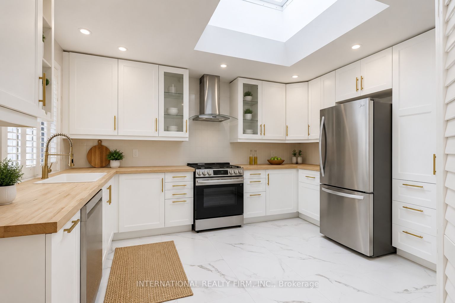 337 Glen Road, Toronto, ON M4W 2X4 photo 2