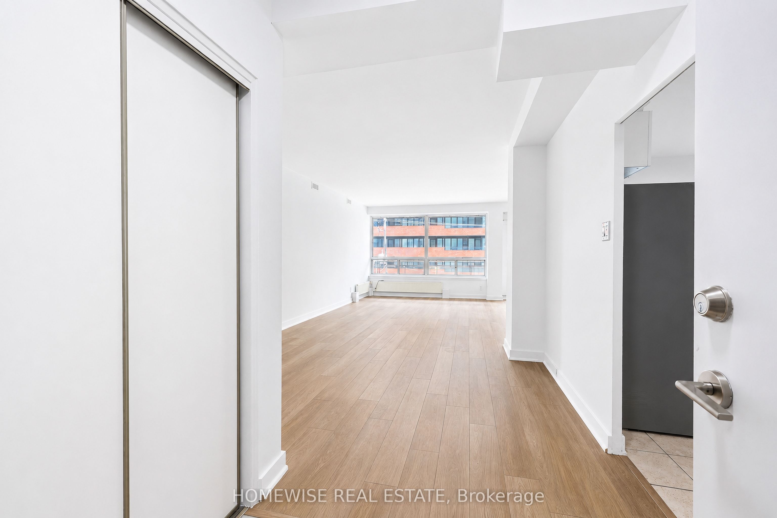 2500 Bathurst Street 307, Toronto, ON M6B 2Y8 photo 4
