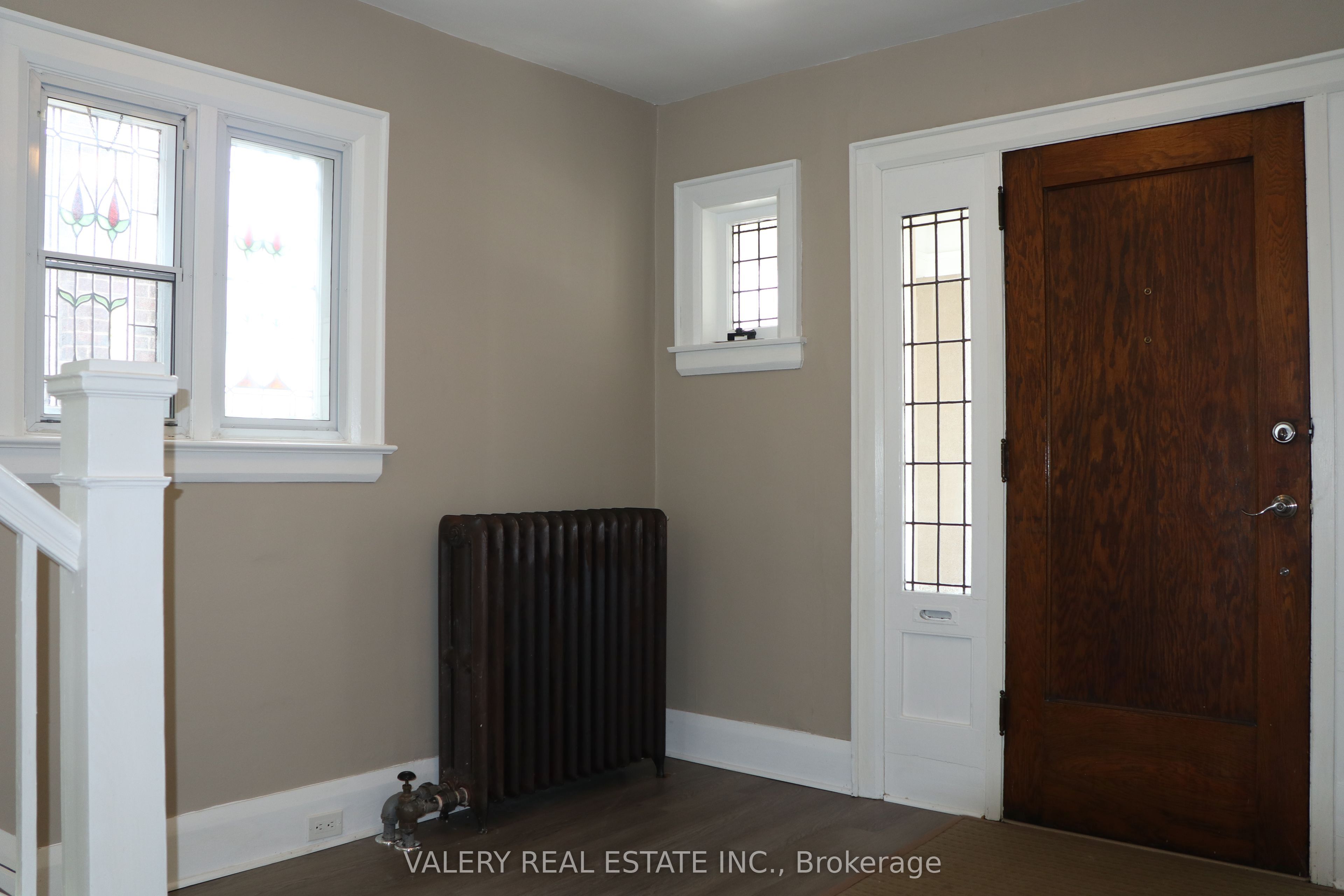 207 Oakwood Avenue, Toronto, ON M6E 2V3 photo 5