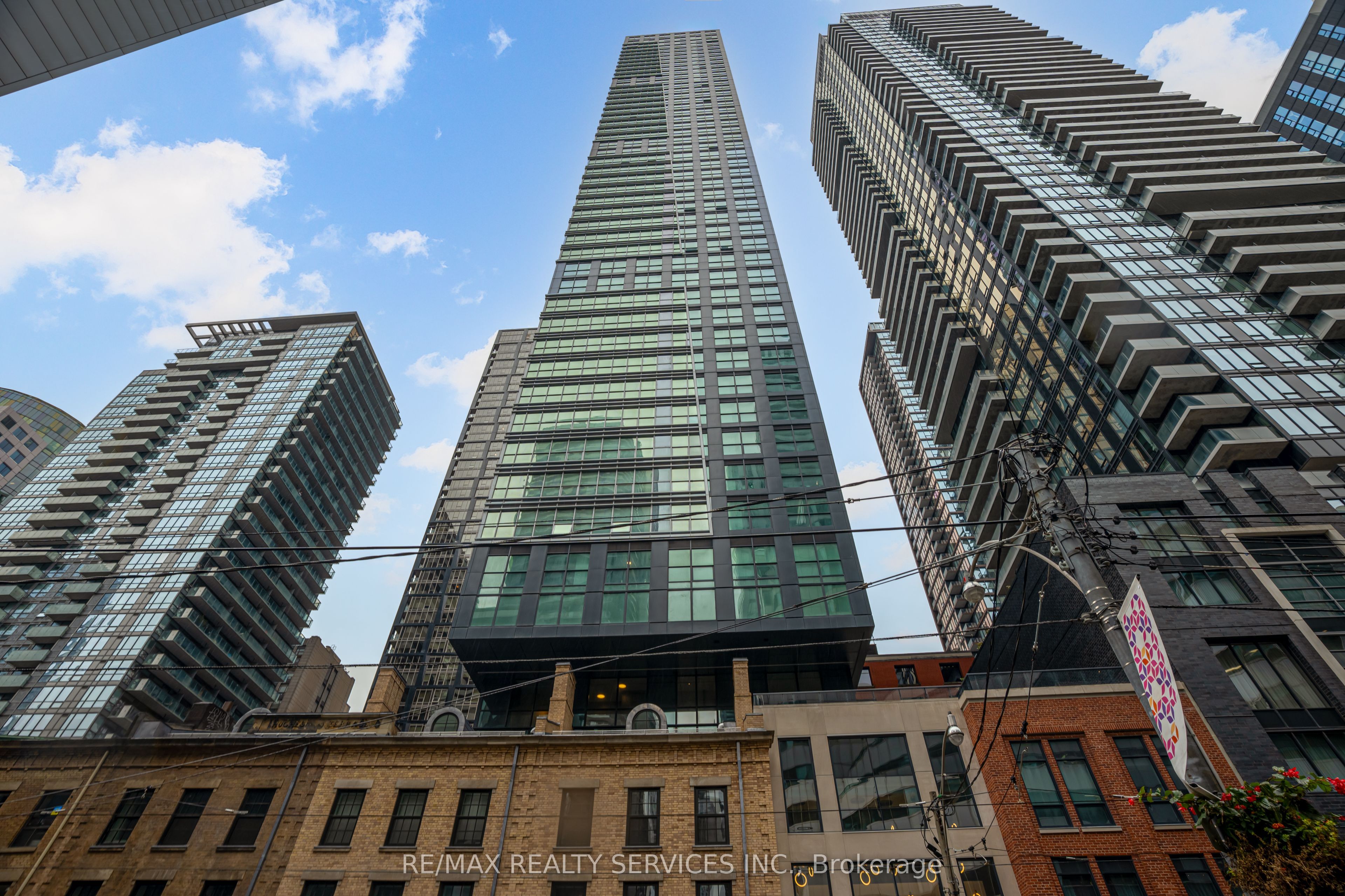 327 King Street W 4106, Toronto, ON M5V 0W7