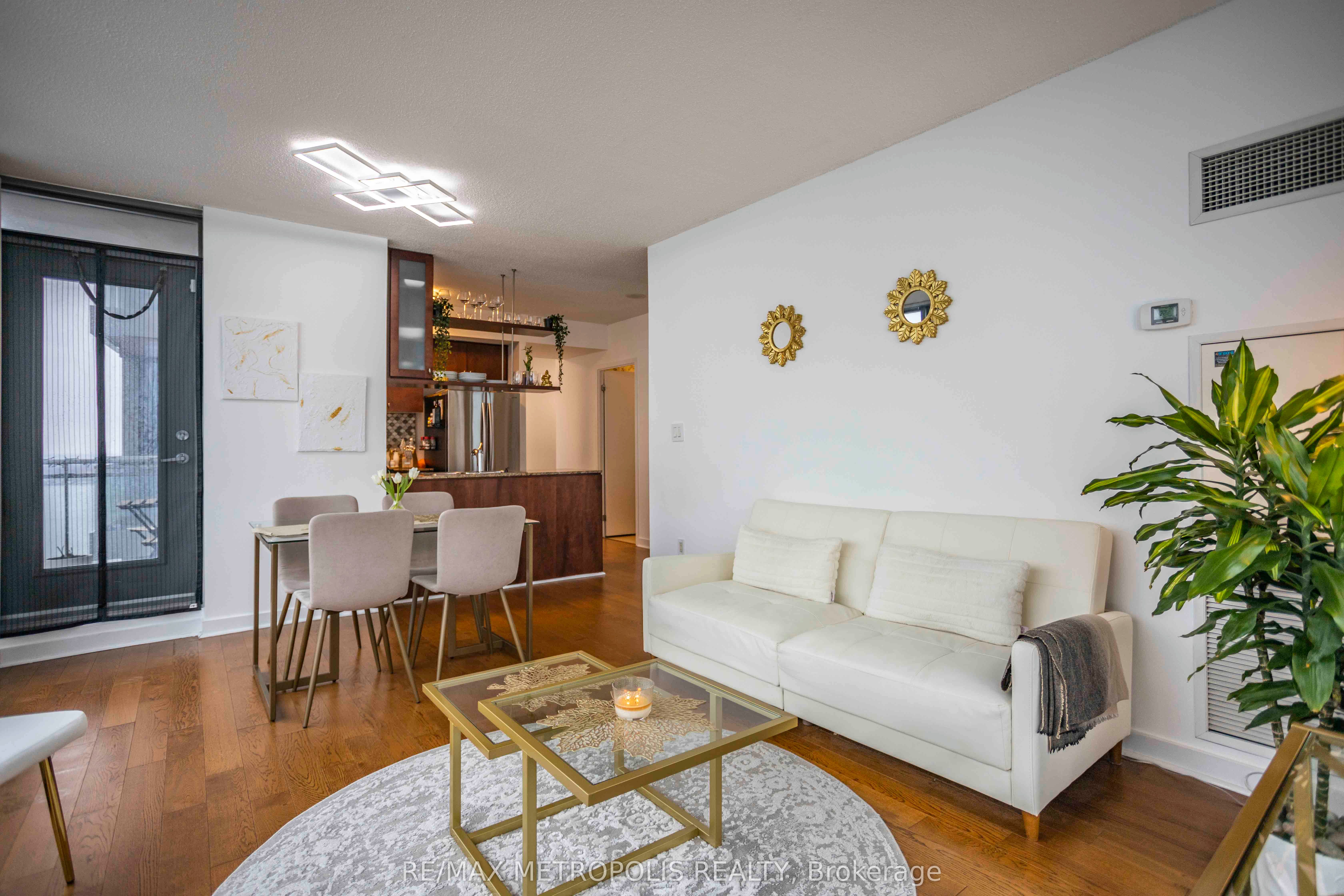 5 Mariner Terrace 2510, Toronto, ON M5V 3V6 photo 5