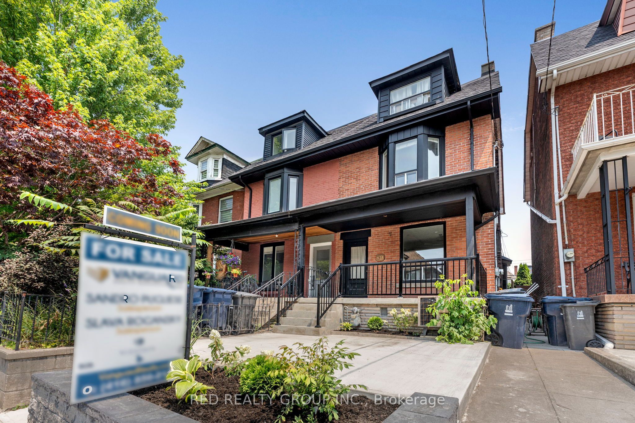 89 Beatrice Street Second, Toronto, ON M6J 2T2 photo 4