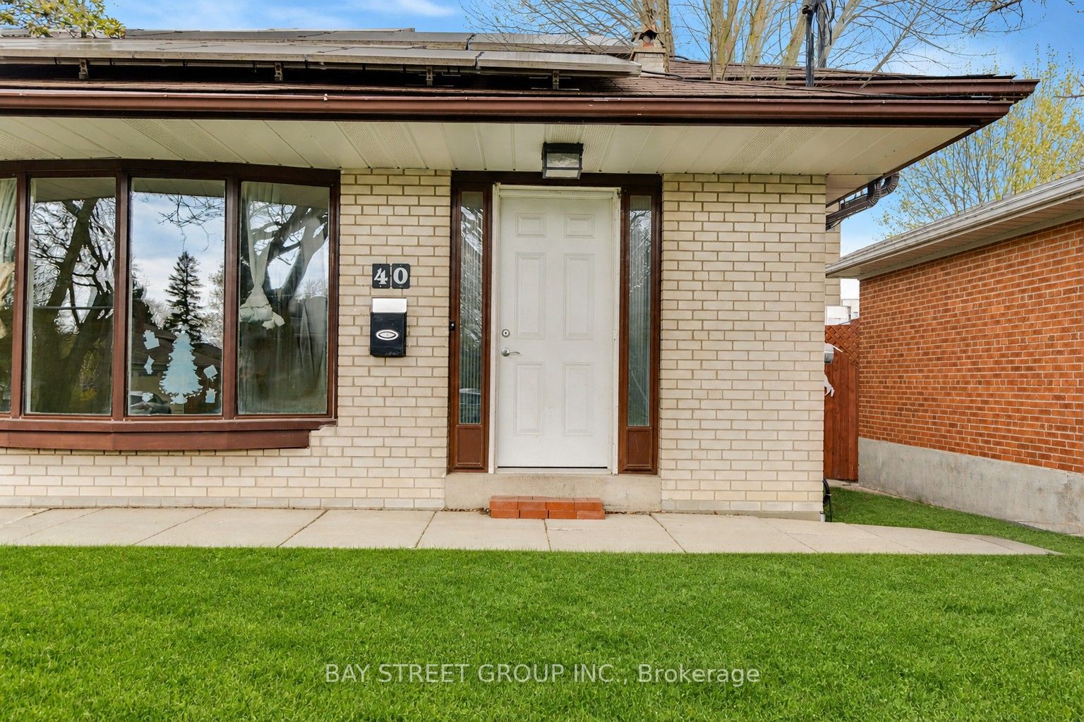 40 Bellbury Crescent Upper, Toronto, ON M2J 2J8 photo 2