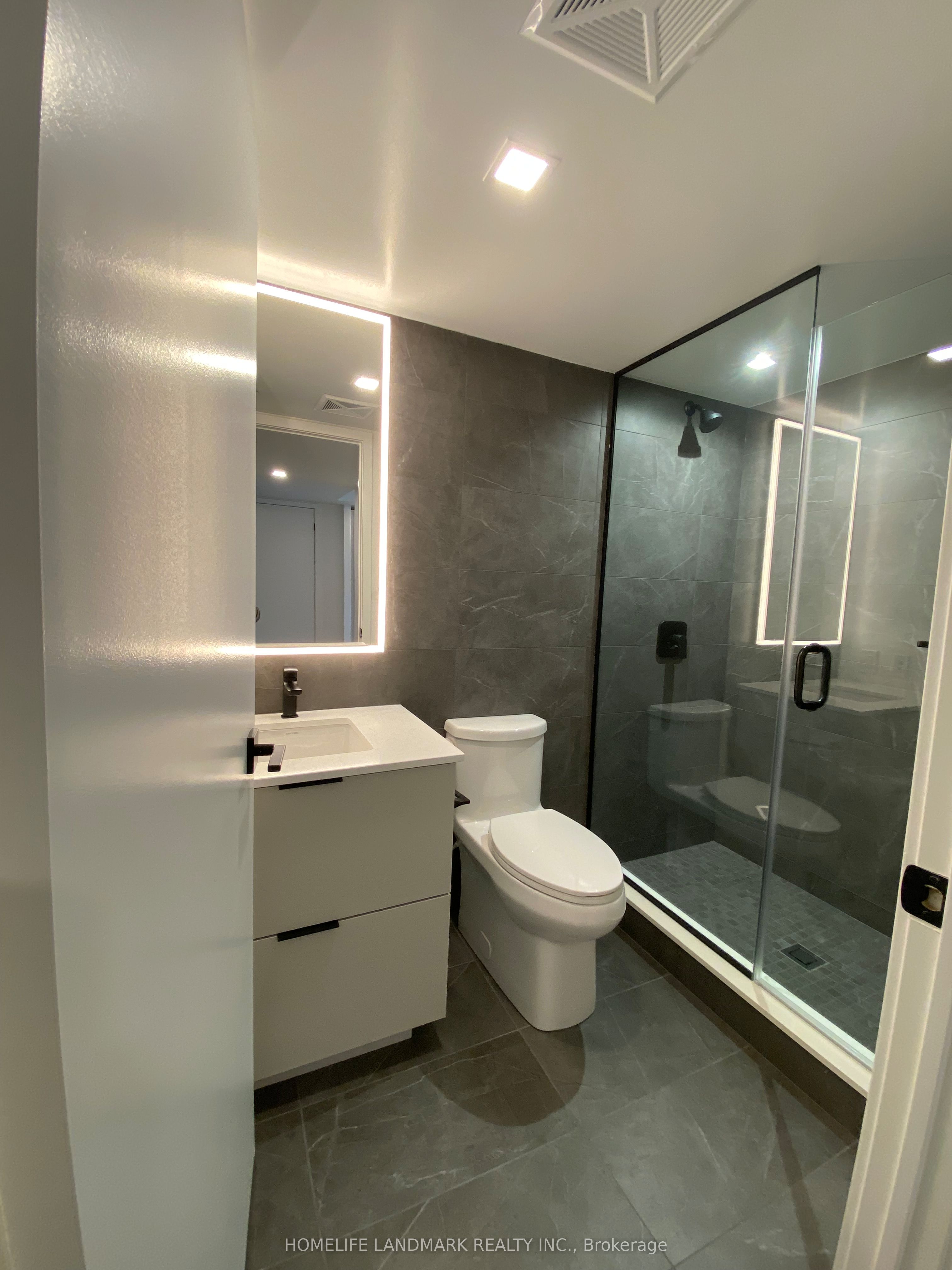 609 Sherbourne Street 3209, Toronto, ON M4X 0A4 photo 5
