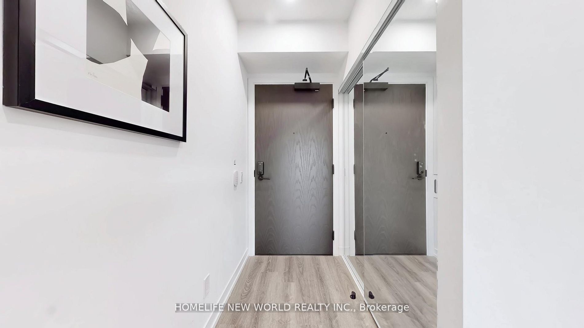 771 Yonge Street 1908, Toronto, ON M4W 0B8 photo 3