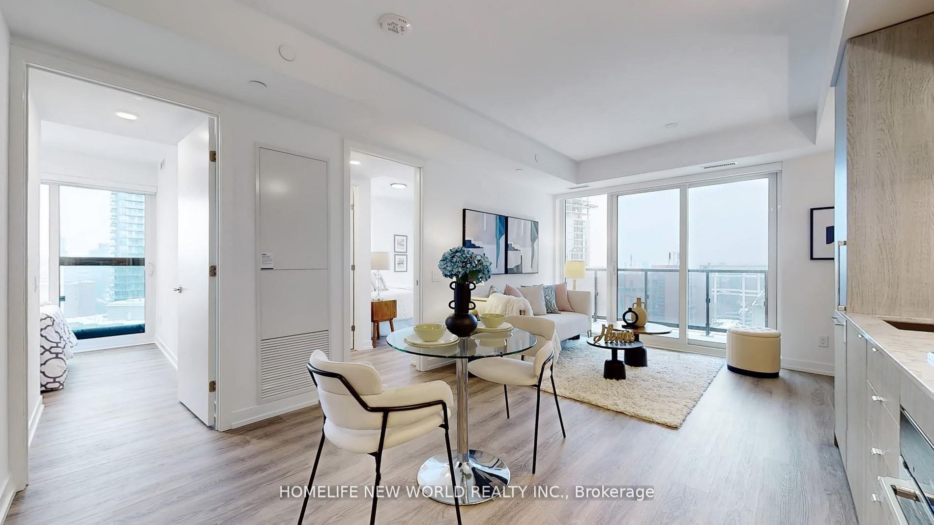 771 Yonge Street 1908, Toronto, ON M4W 0B8 photo 4