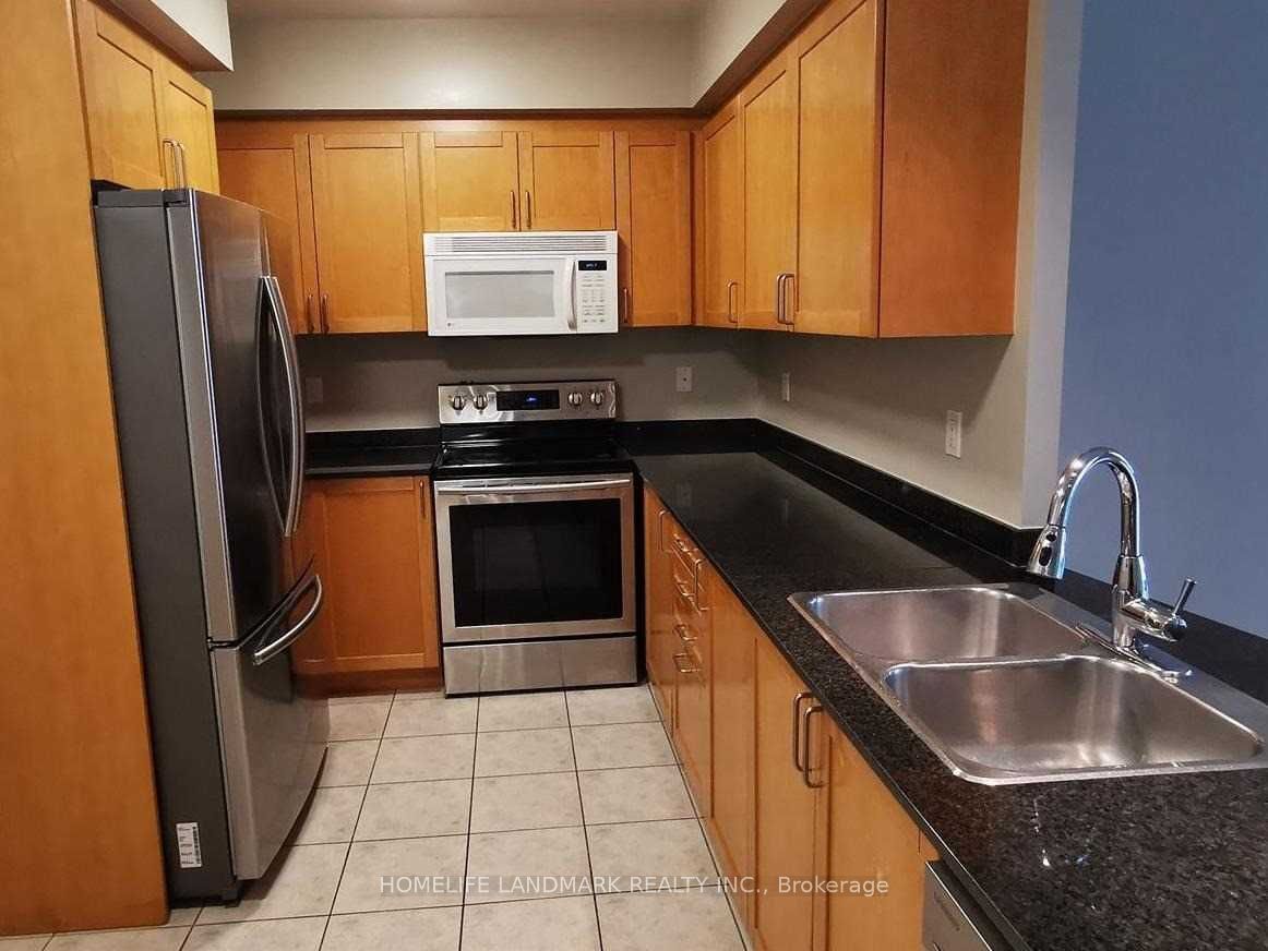 18 William Carson Crescent 304, Toronto, ON M2P 2G6 photo 5