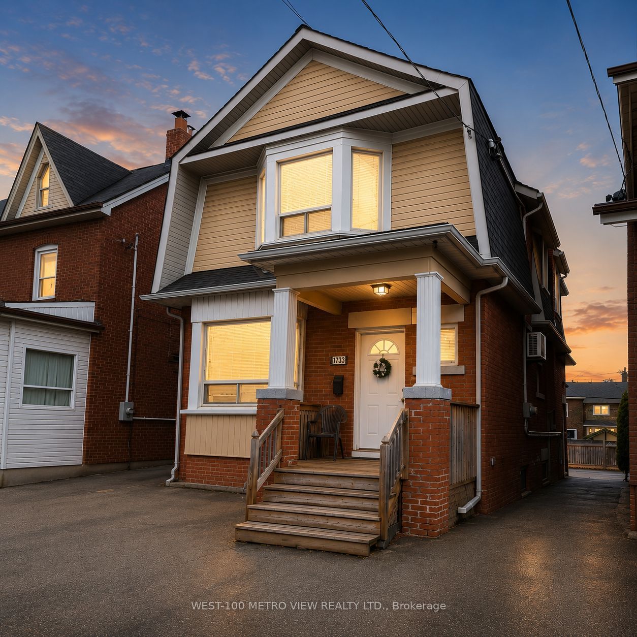 1733 Dufferin Street, Toronto, ON M6E 3N9 photo 2