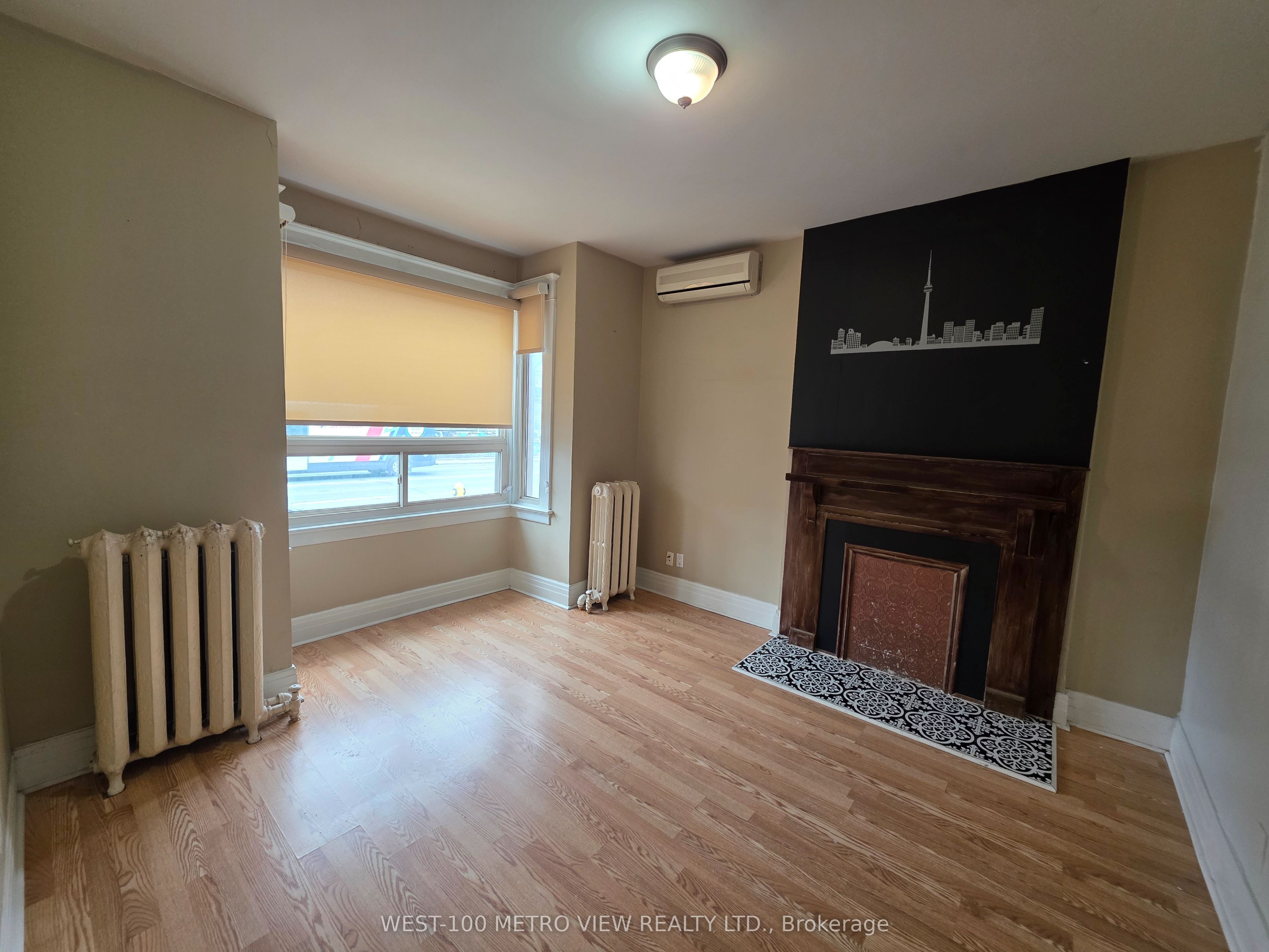 1733 Dufferin Street, Toronto, ON M6E 3N9 photo 3