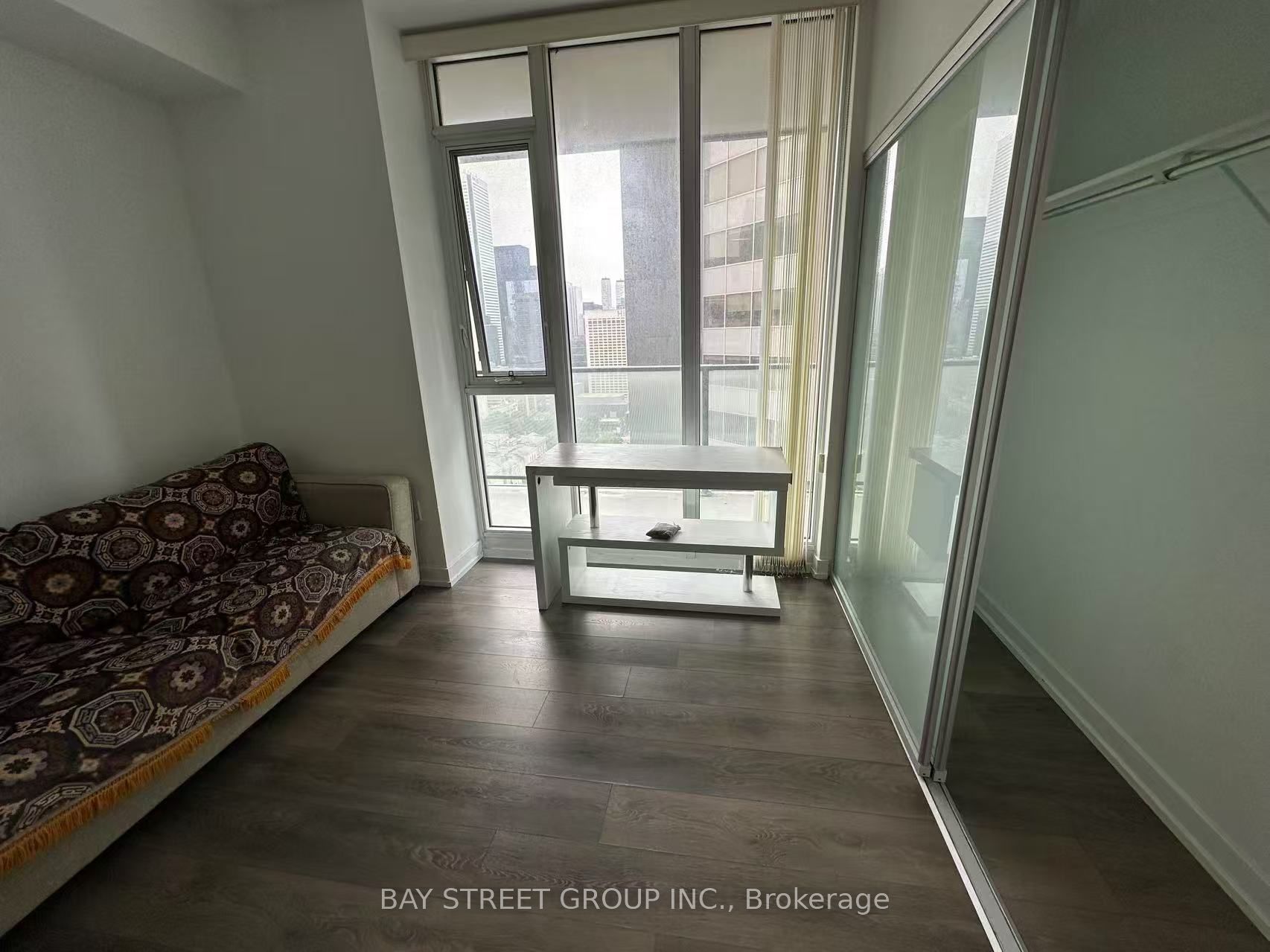 426 University Avenue 2708, Toronto, ON M5G 1S9 photo 4