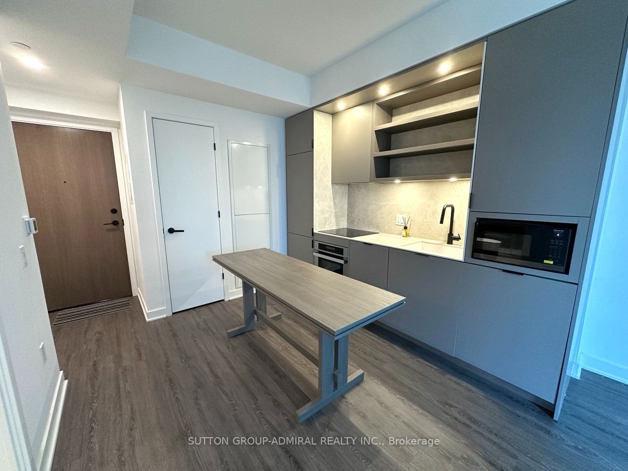55 Charles Street E 2209, Toronto, ON M4Y 1S9 photo 3