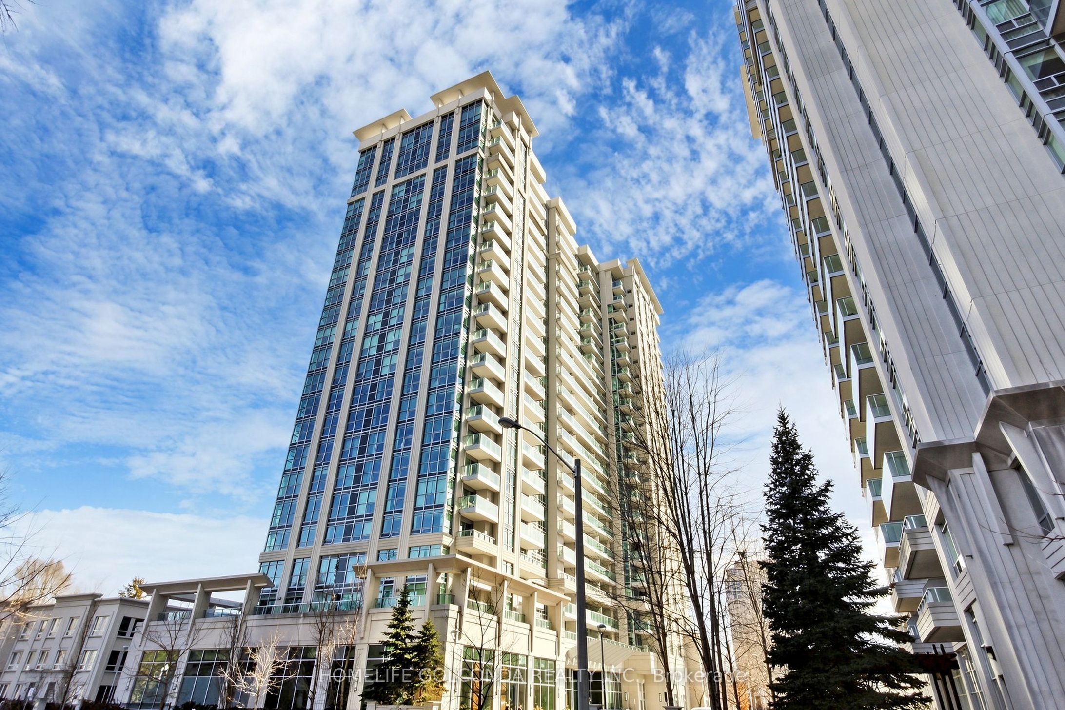 17 Anndale Drive 1210, Toronto, ON M2N 2W7