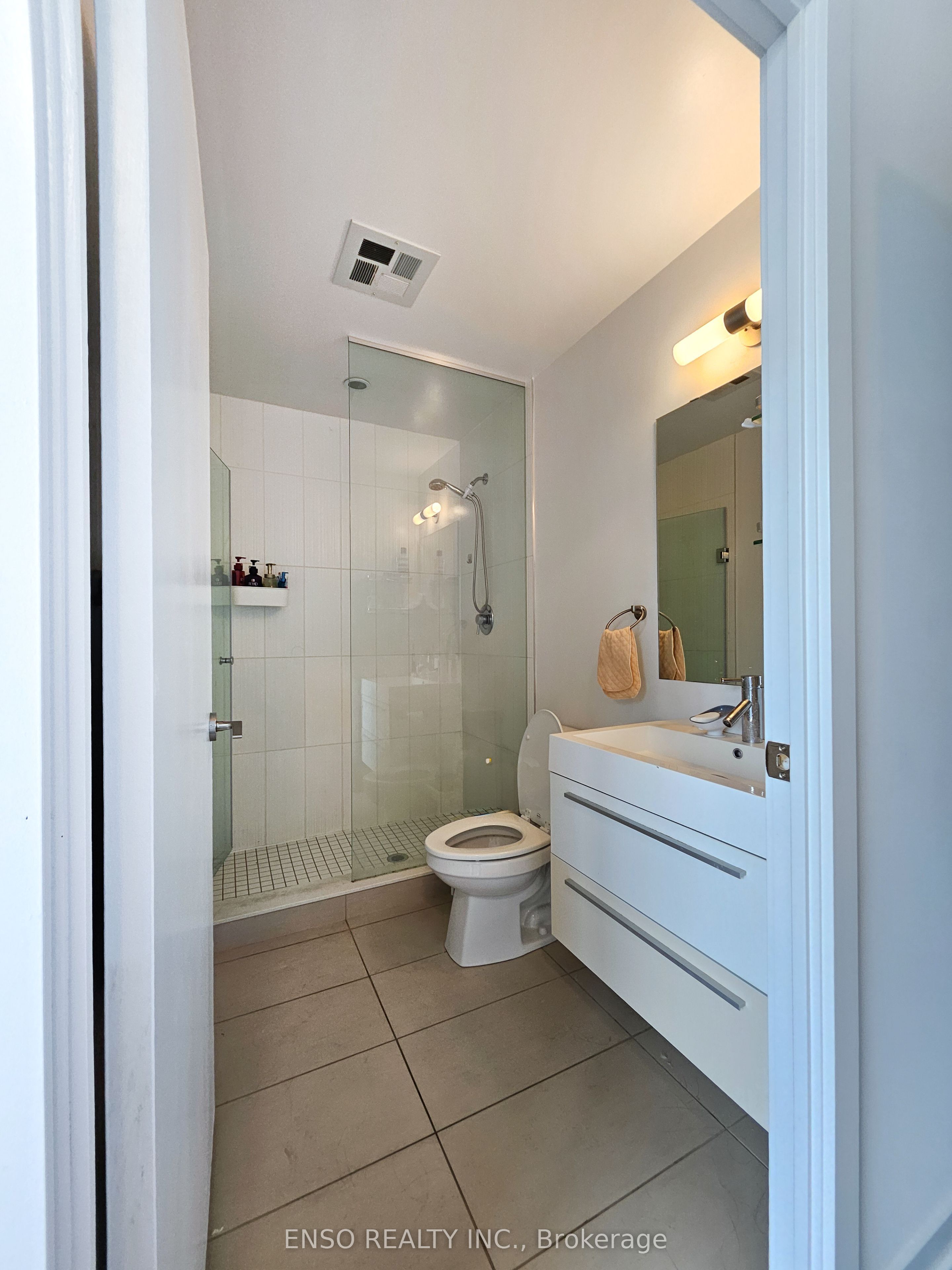 297 College Street 1221, Toronto, ON M5T 0C2 photo 5