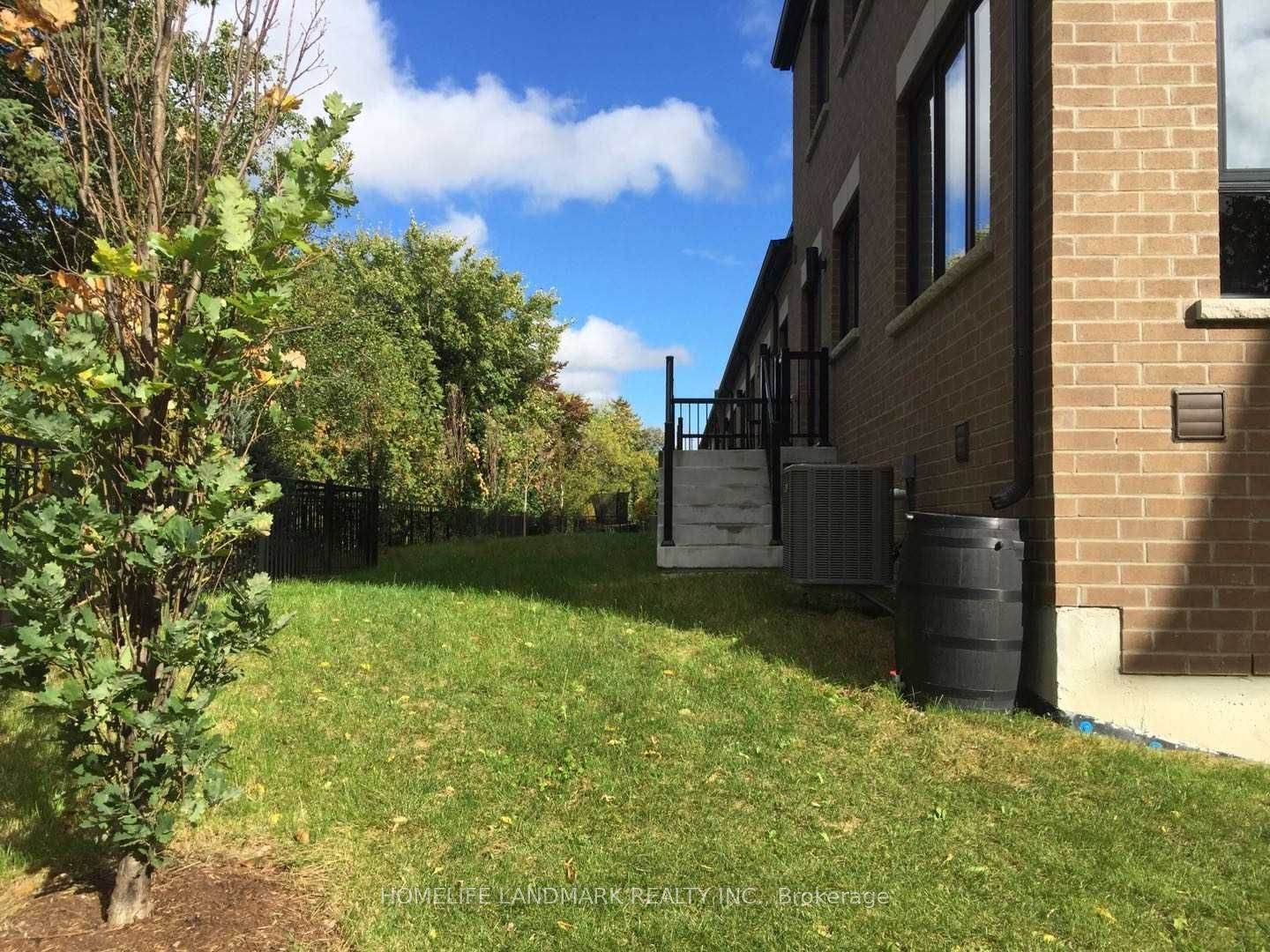 21 Kenneth Wood Crescent, Toronto, ON M2N 0K3 photo 2