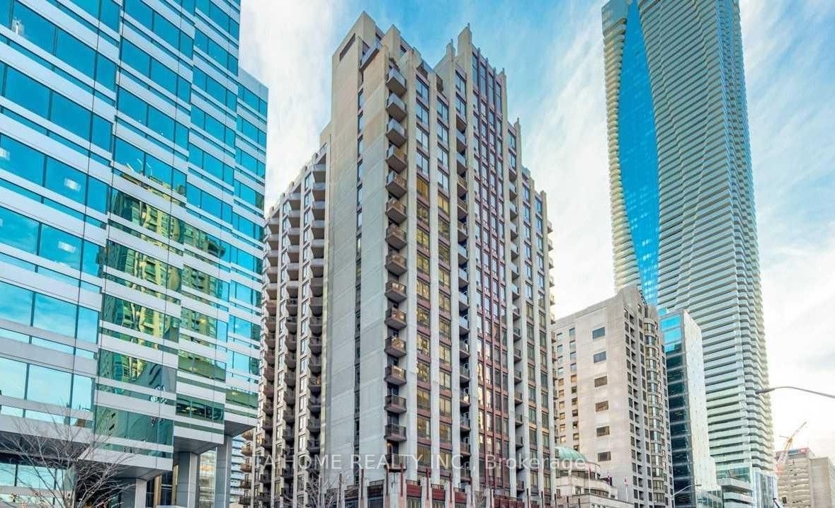 85 Bloor Street E 607, Toronto, ON M4W 3Y1