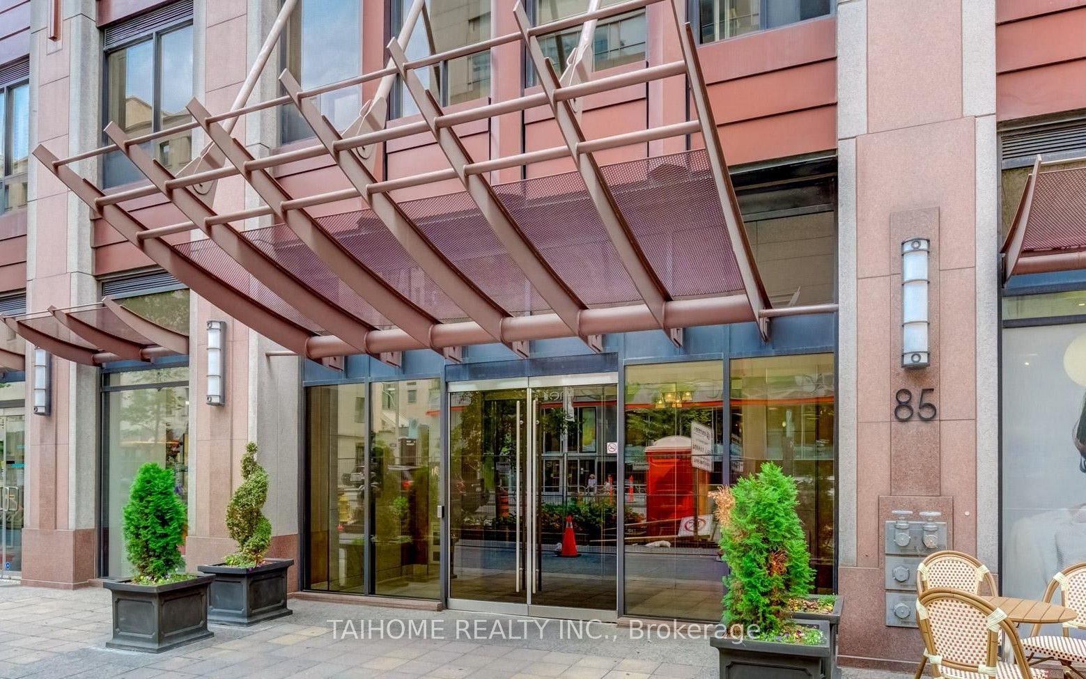 85 Bloor Street E 607, Toronto, ON M4W 3Y1 photo 2