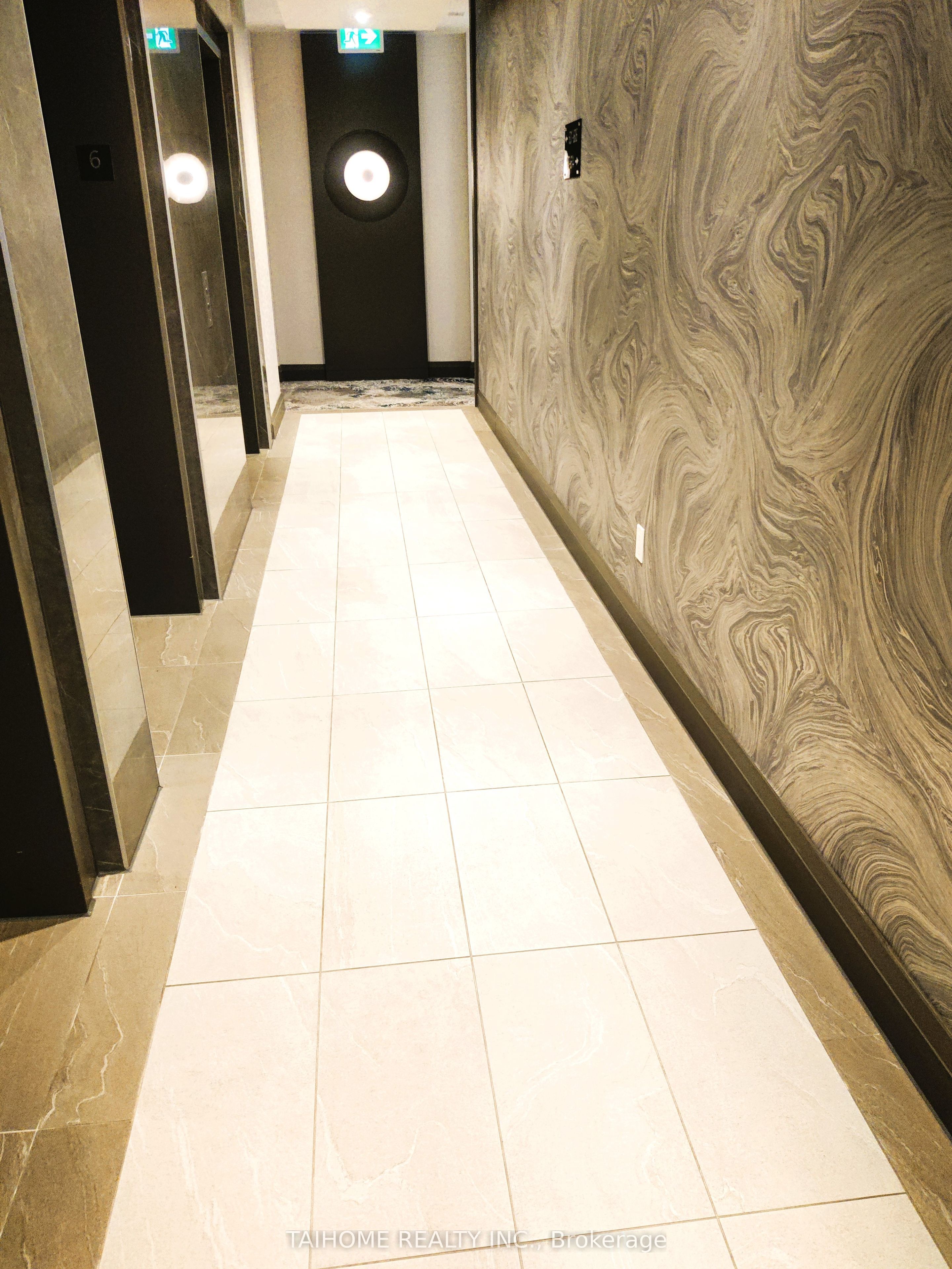 85 Bloor Street E 607, Toronto, ON M4W 3Y1 photo 5