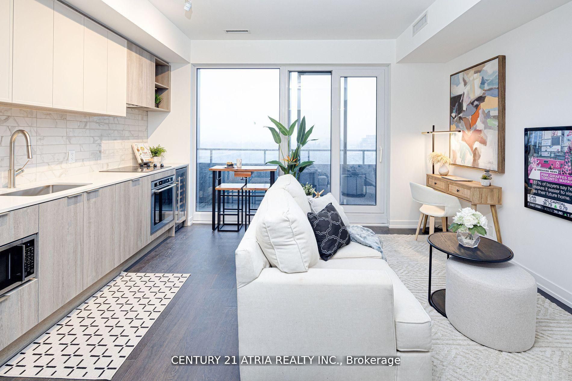 2020 Bathurst Street 1810, Toronto, ON M5P 0A6