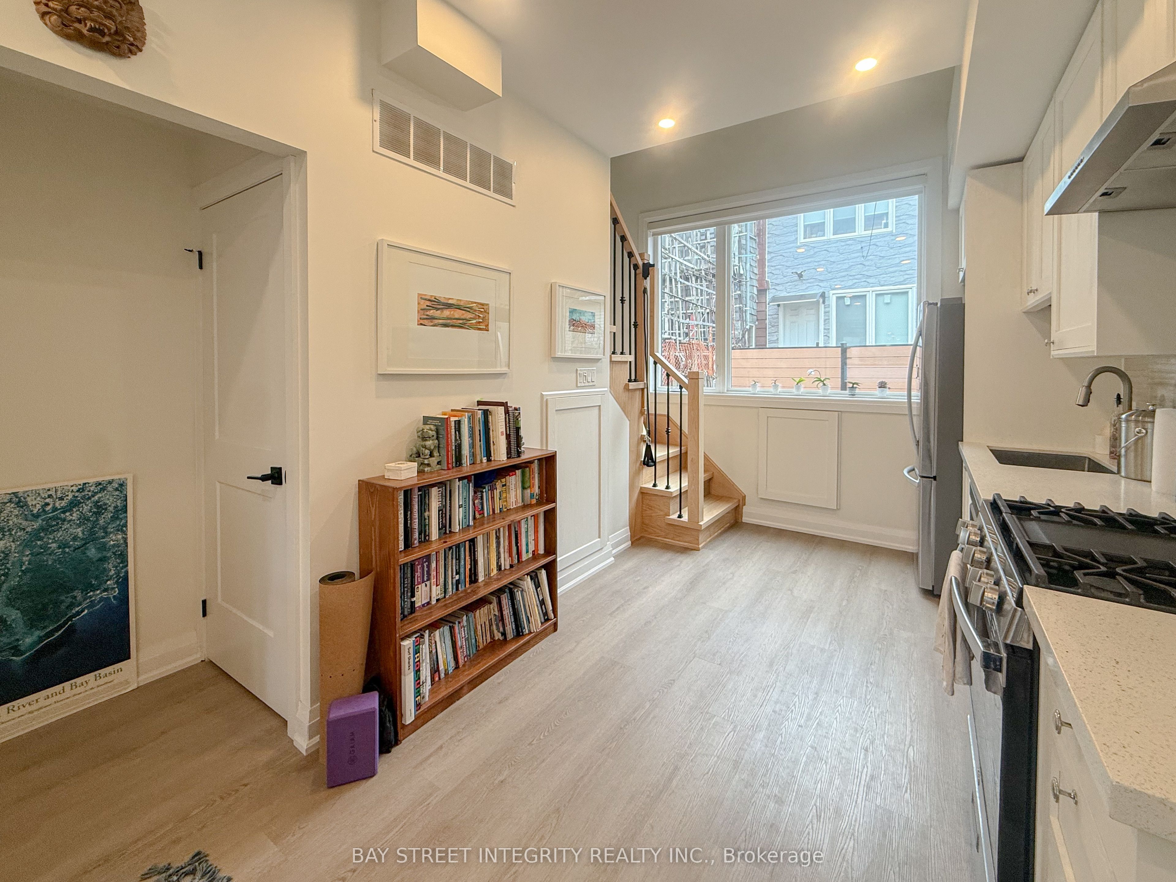 598 Crawford Street Laneway, Toronto, ON M6G 3K2 photo 5