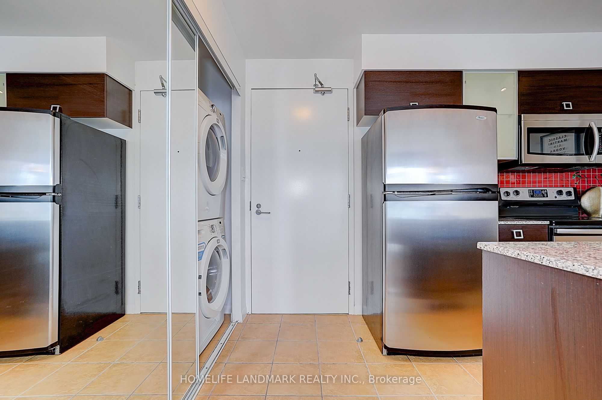 38 Grenville Street 3301, Toronto, ON M4Y 1A5