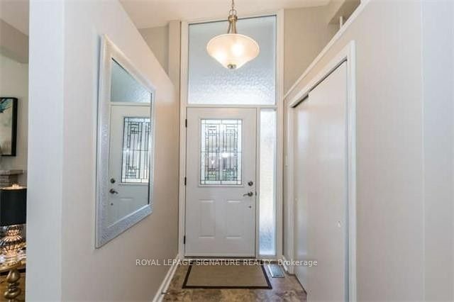 12 Lacewood Crescent, Toronto, ON M3A 2Z4 photo 2