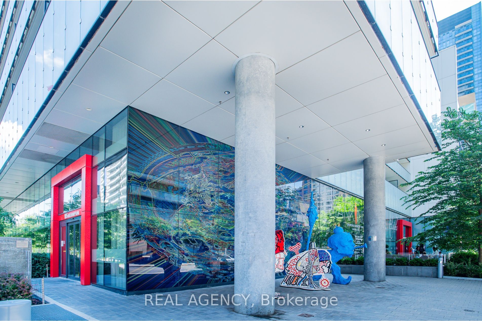 185 Roehampton Avenue 2512, Toronto, ON M4P 2K5 photo 3