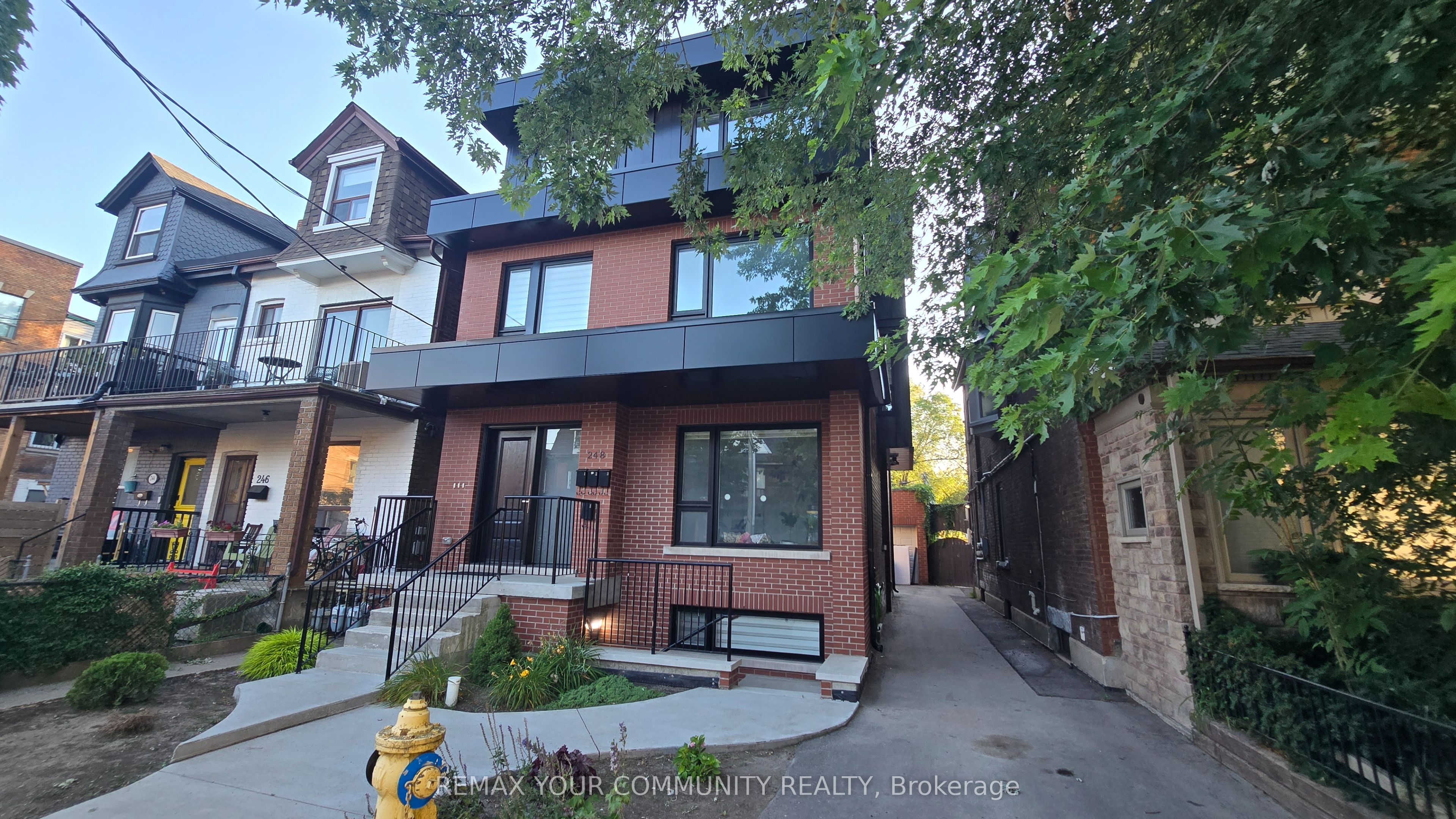 248 Gladstone Avenue BSMT, Toronto, ON M6J 3L6 photo 2