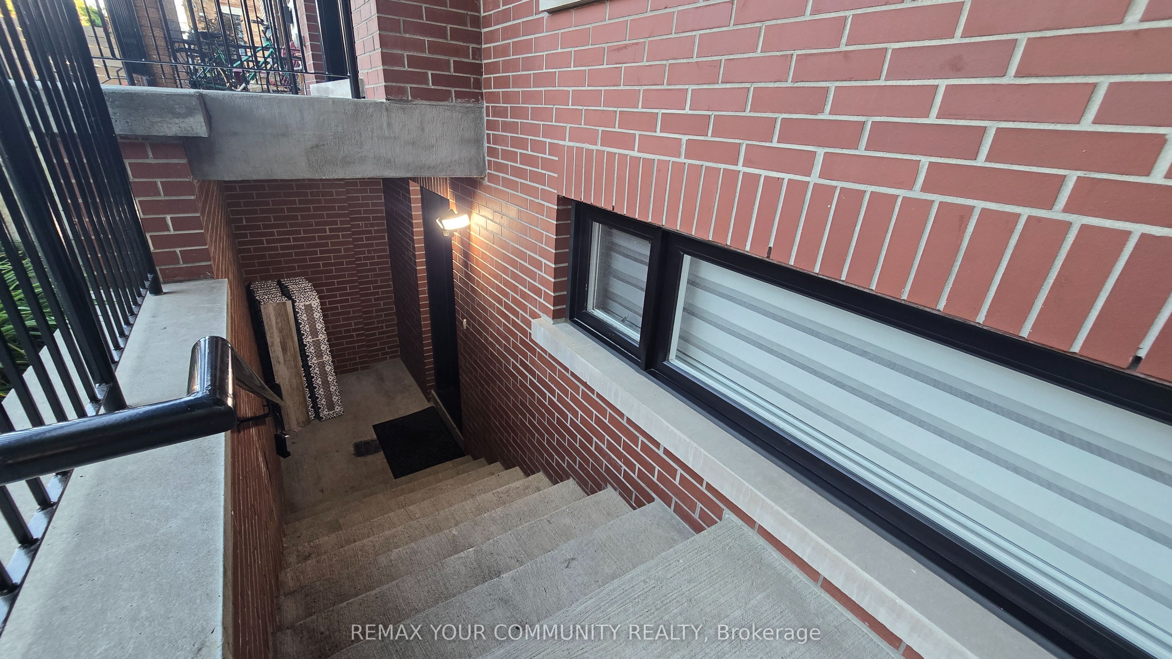 248 Gladstone Avenue BSMT, Toronto, ON M6J 3L6 photo 5