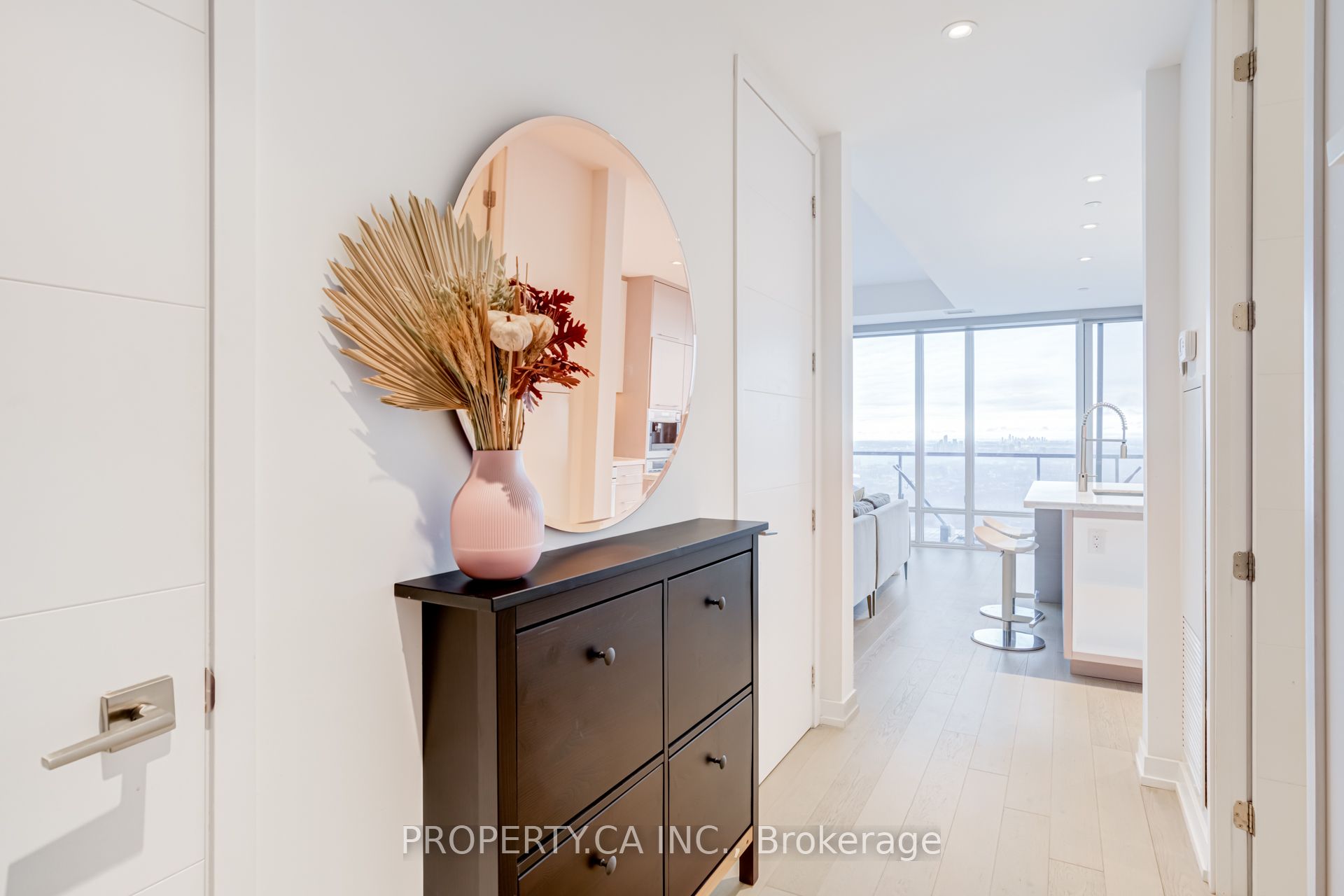 488 University Avenue 5308, Toronto, ON M5G 0C1 photo 3