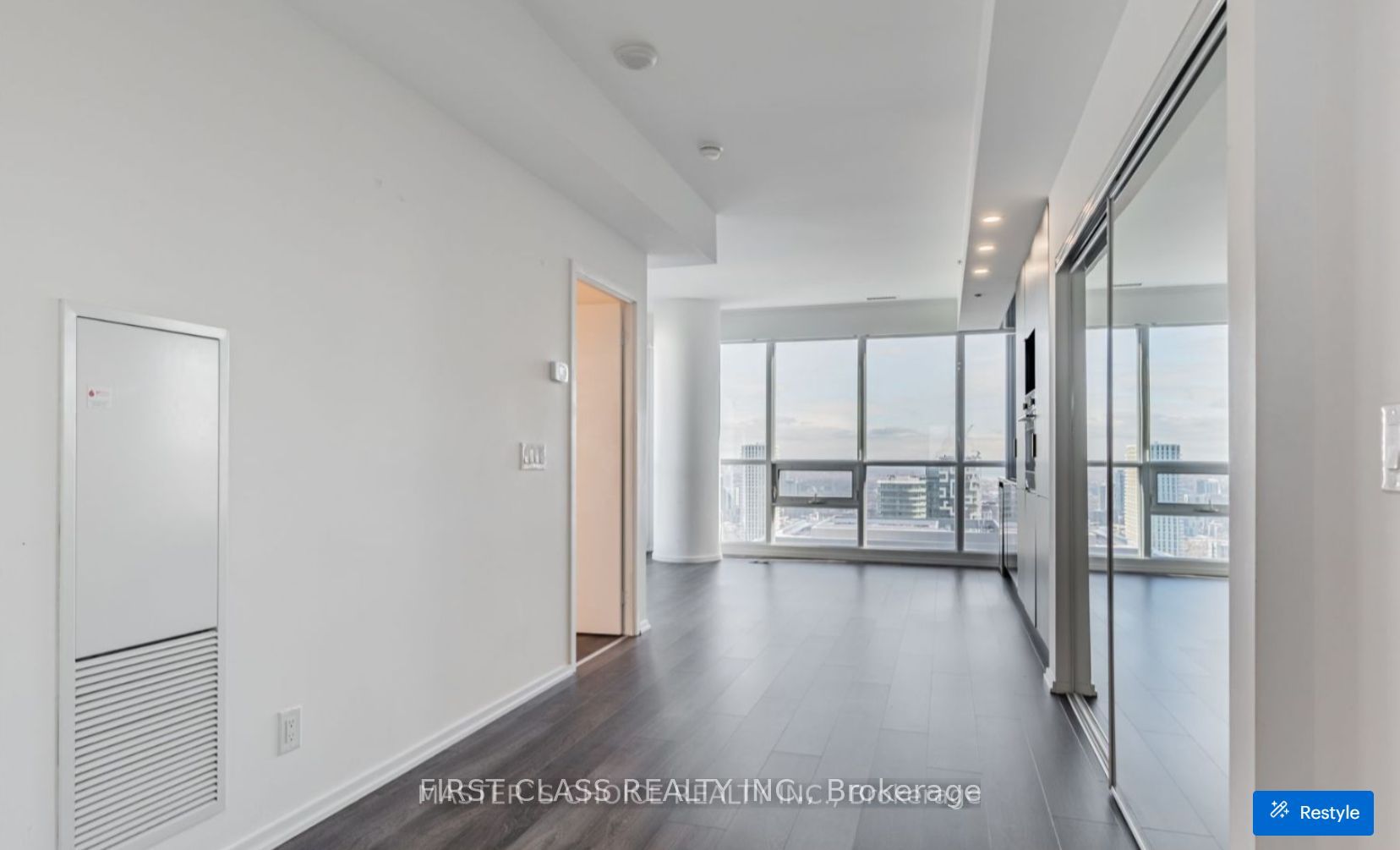 70 Temperance Street 4303, Toronto, ON M5H 0B1 photo 2