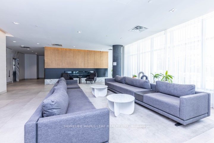 180 Fairview Mall Drive 308, Toronto, ON M2J 0G4 photo 3