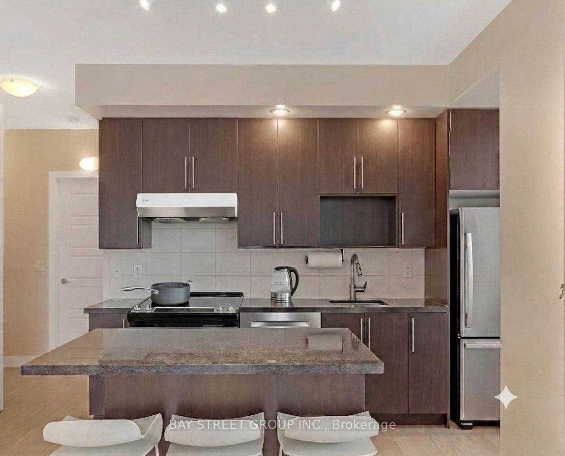 28 Linden Street 1206, Toronto, ON M4Y 0A4 photo 4